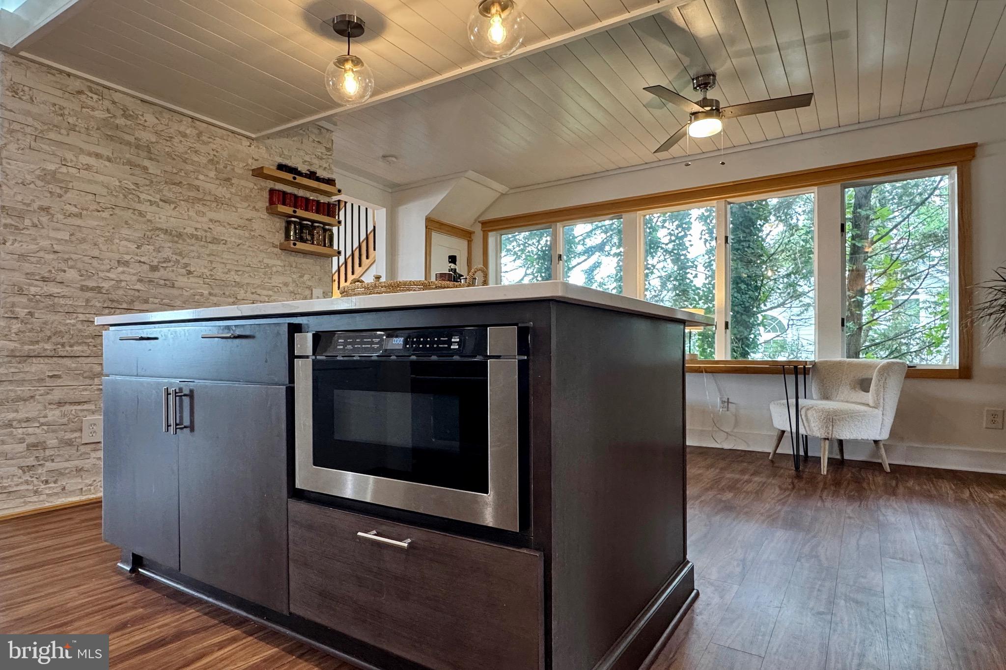 COBB ISLAND - Residential