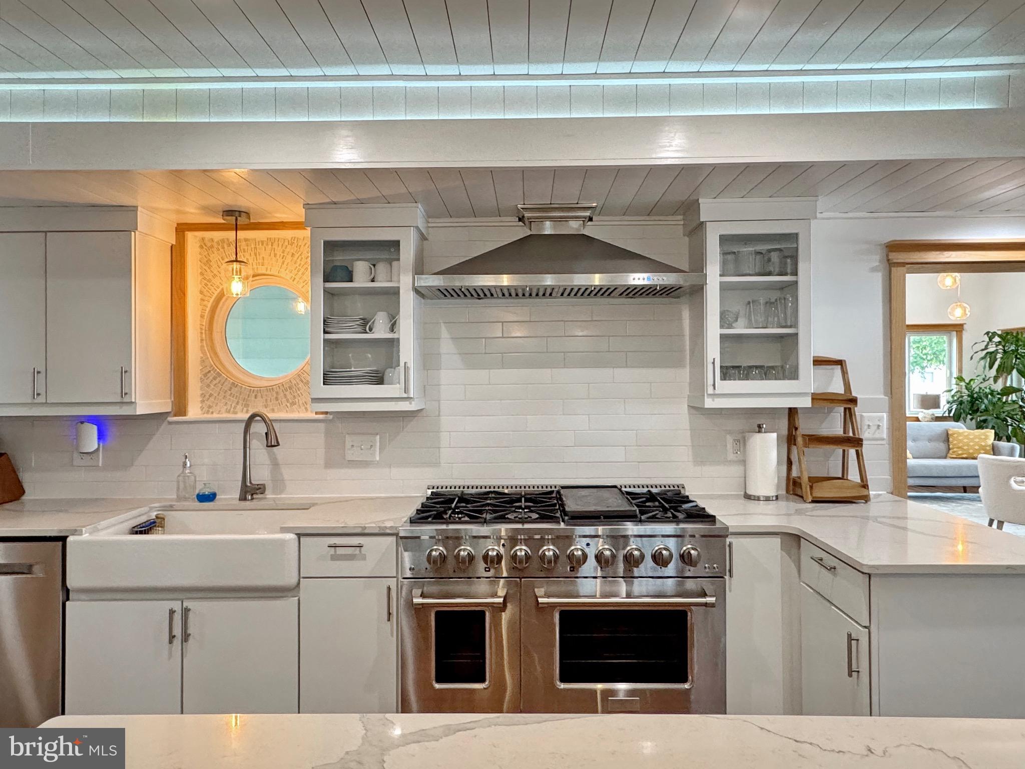 COBB ISLAND - Residential