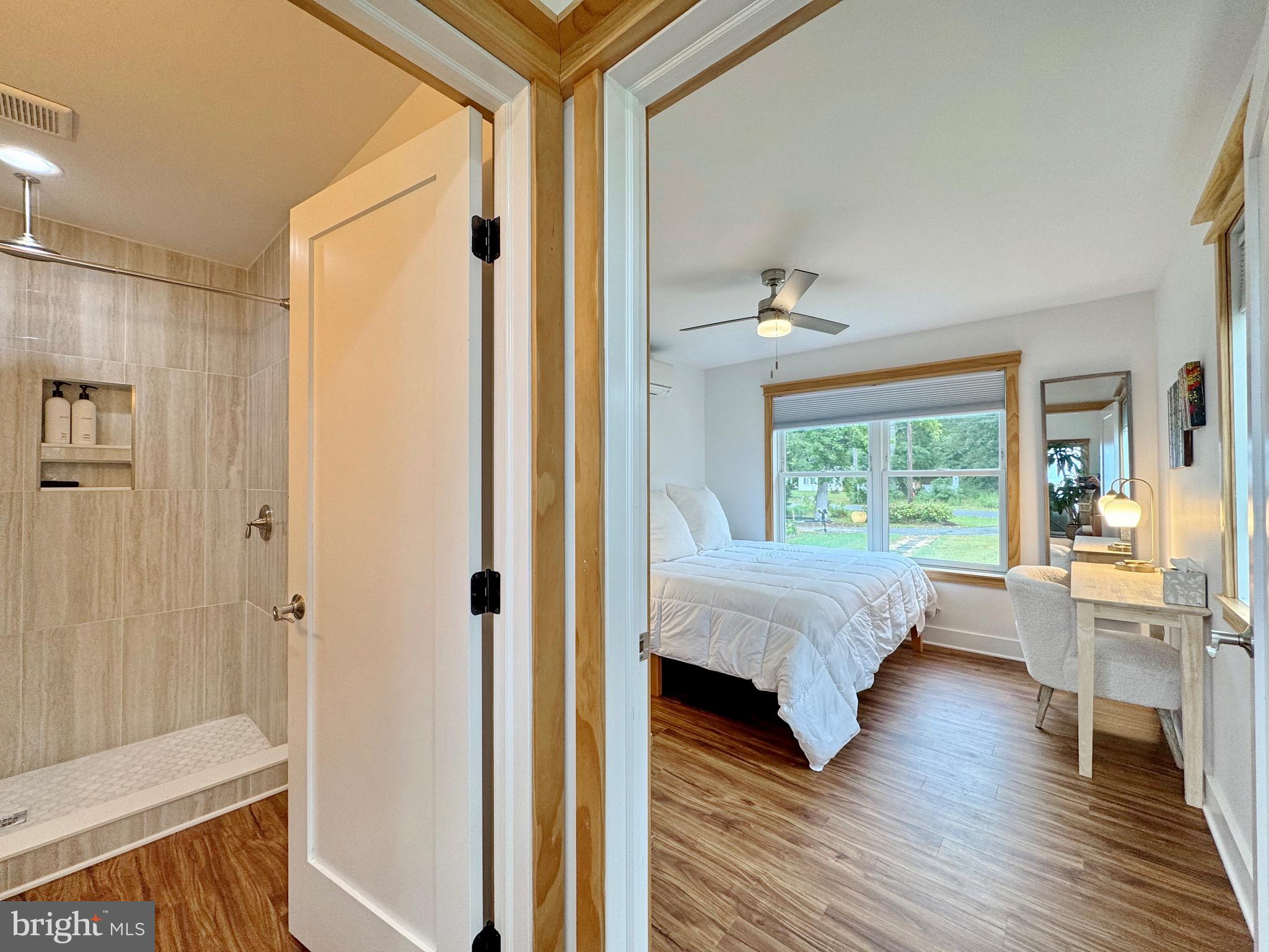 COBB ISLAND - Residential