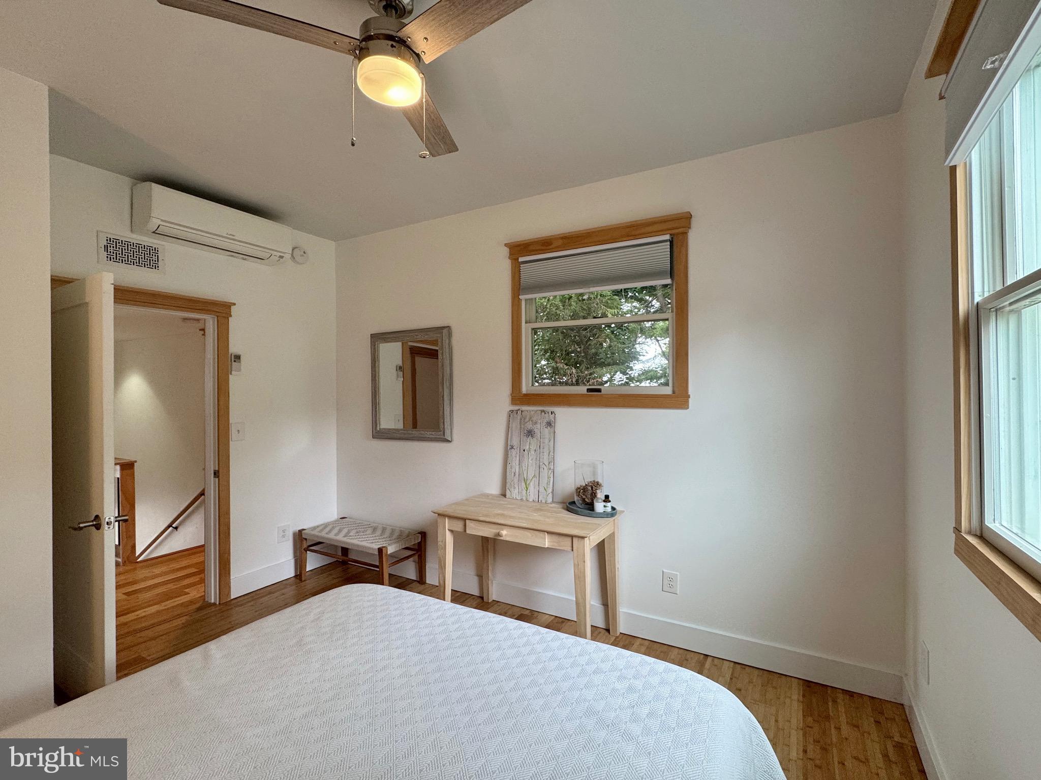 COBB ISLAND - Residential