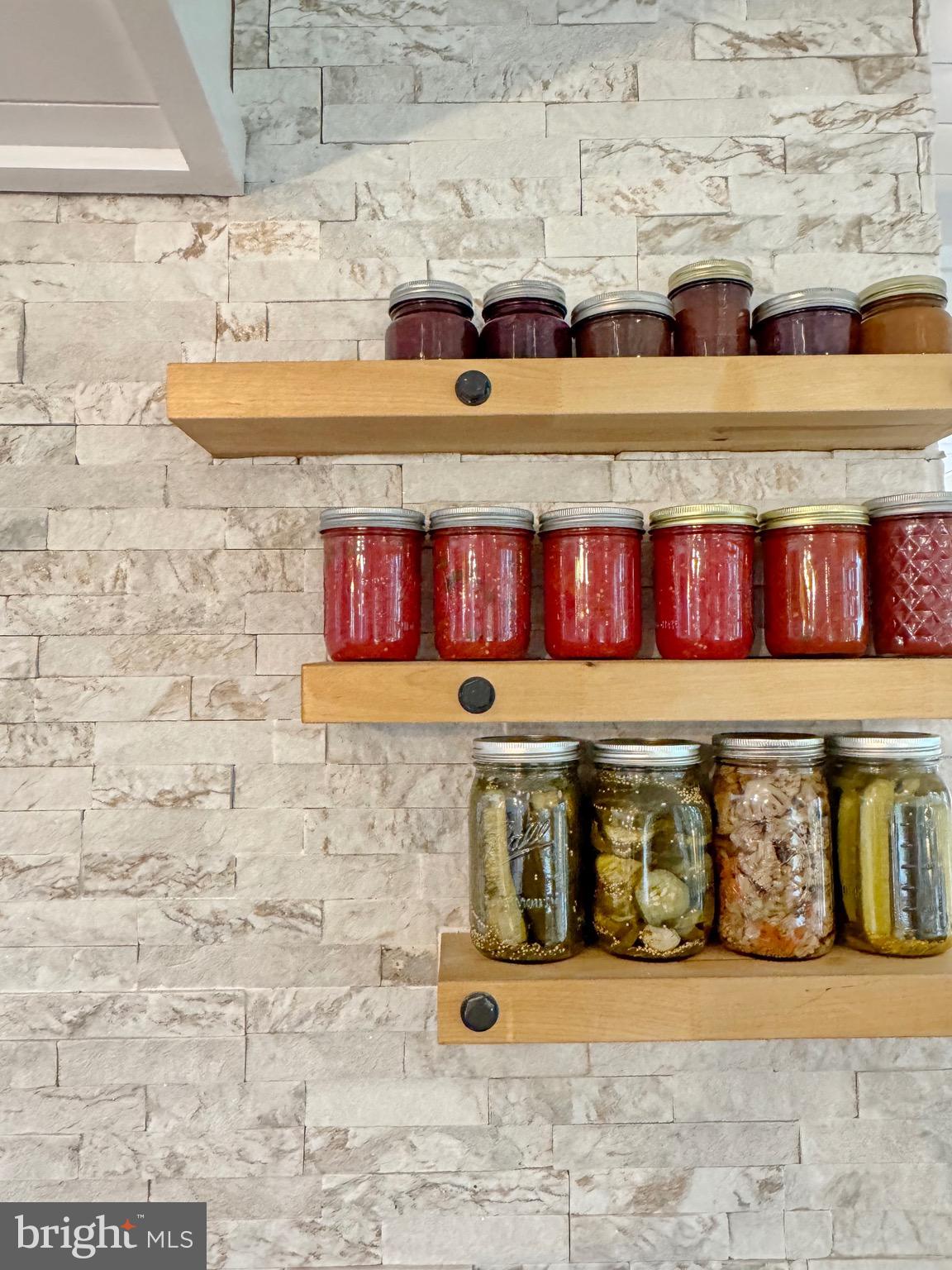 COBB ISLAND - Residential