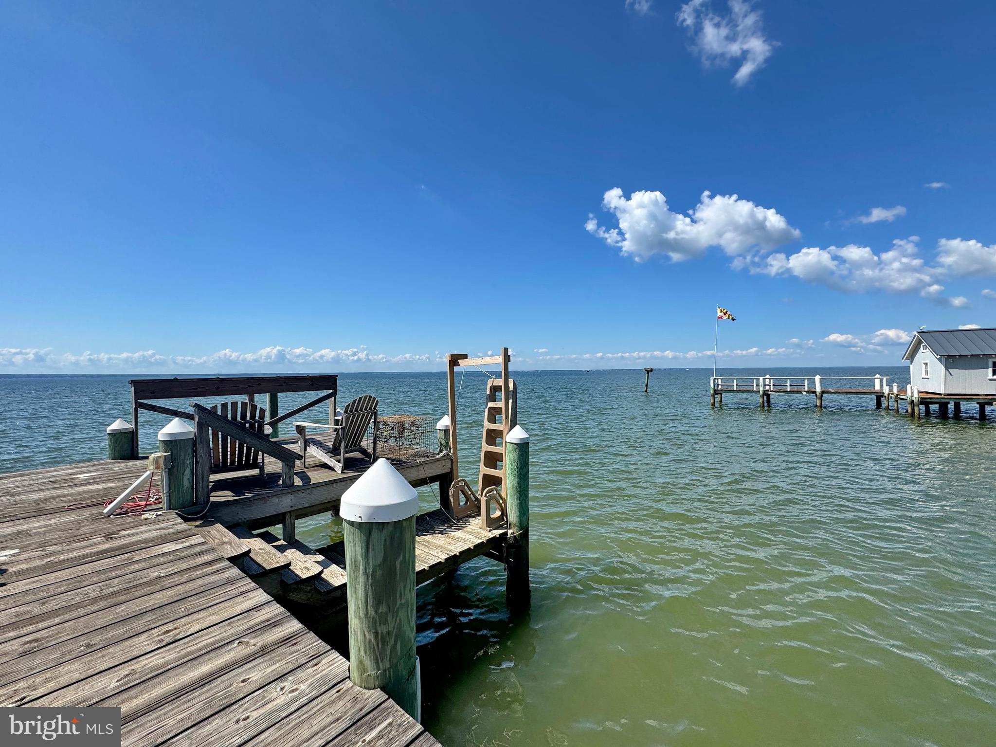 COBB ISLAND - Residential