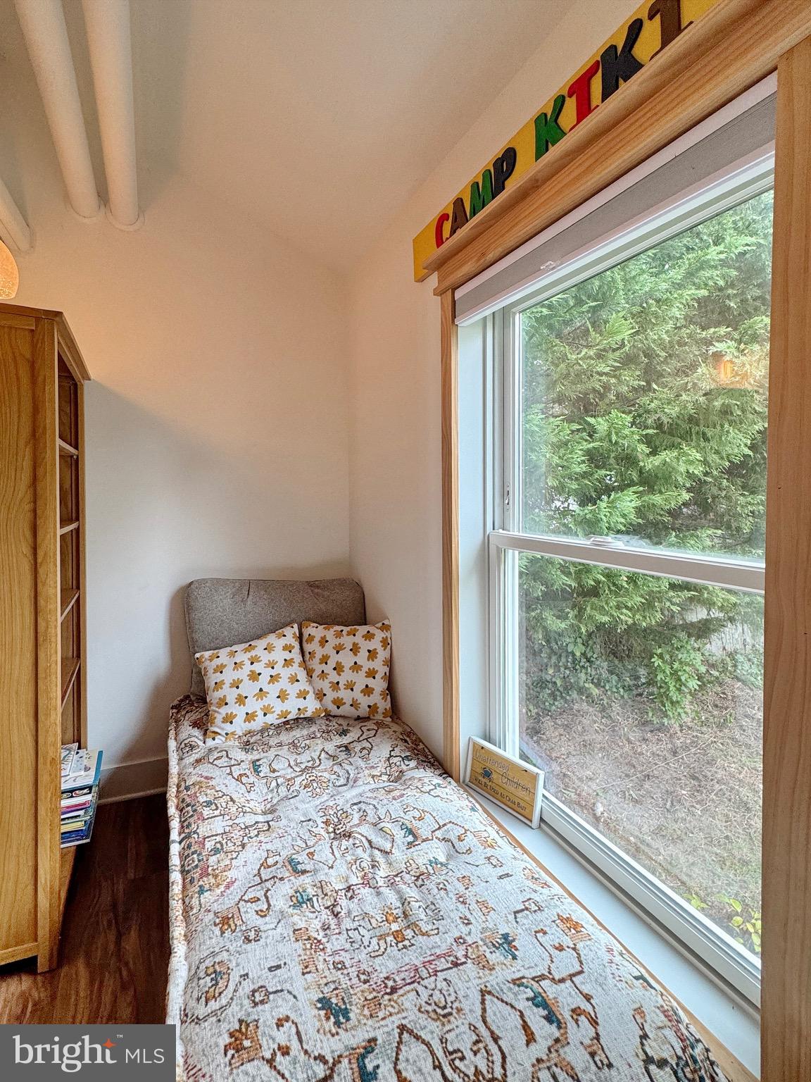 COBB ISLAND - Residential