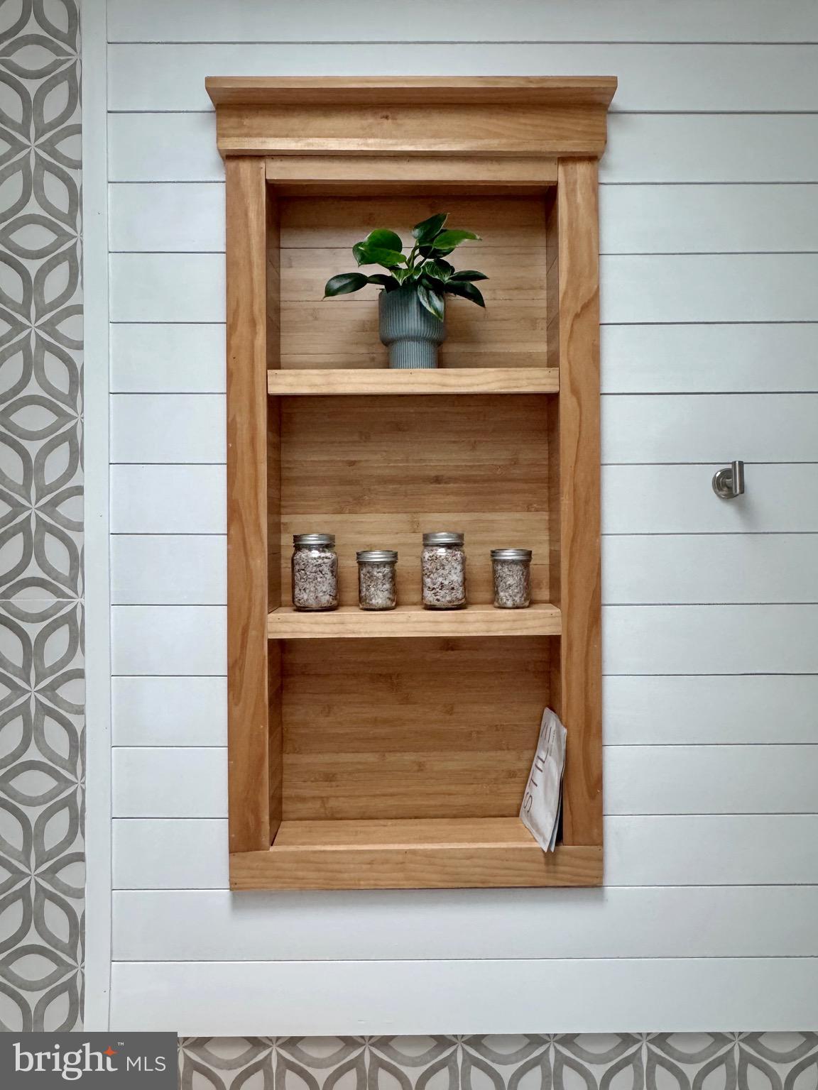 COBB ISLAND - Residential