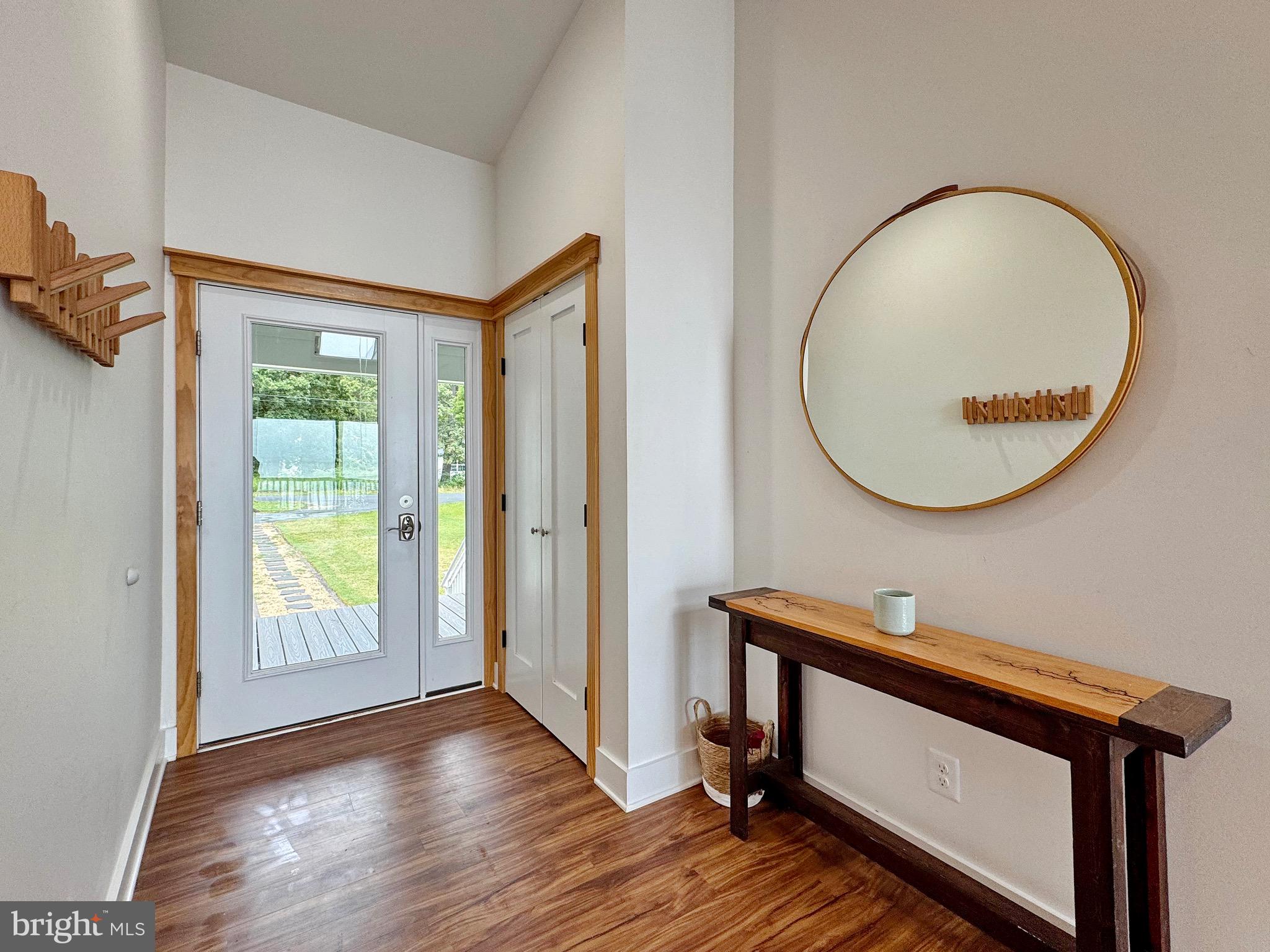 COBB ISLAND - Residential