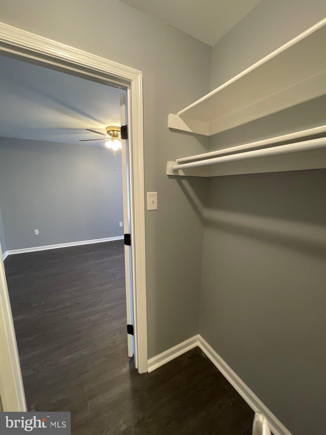 LONG REACH KNOLLS - Residential Lease