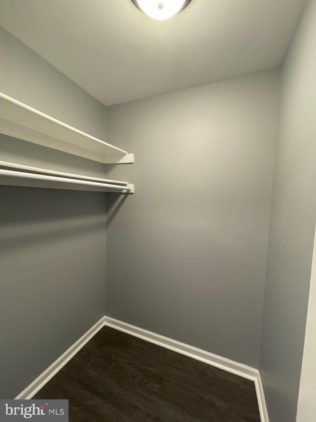 LONG REACH KNOLLS - Residential Lease