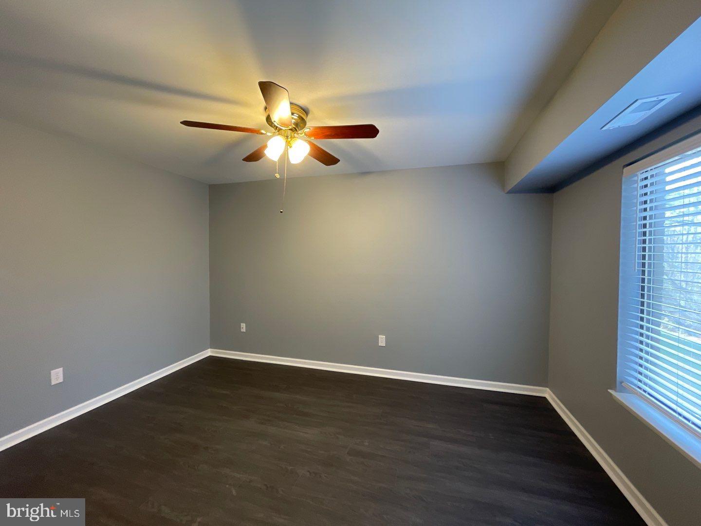 LONG REACH KNOLLS - Residential Lease