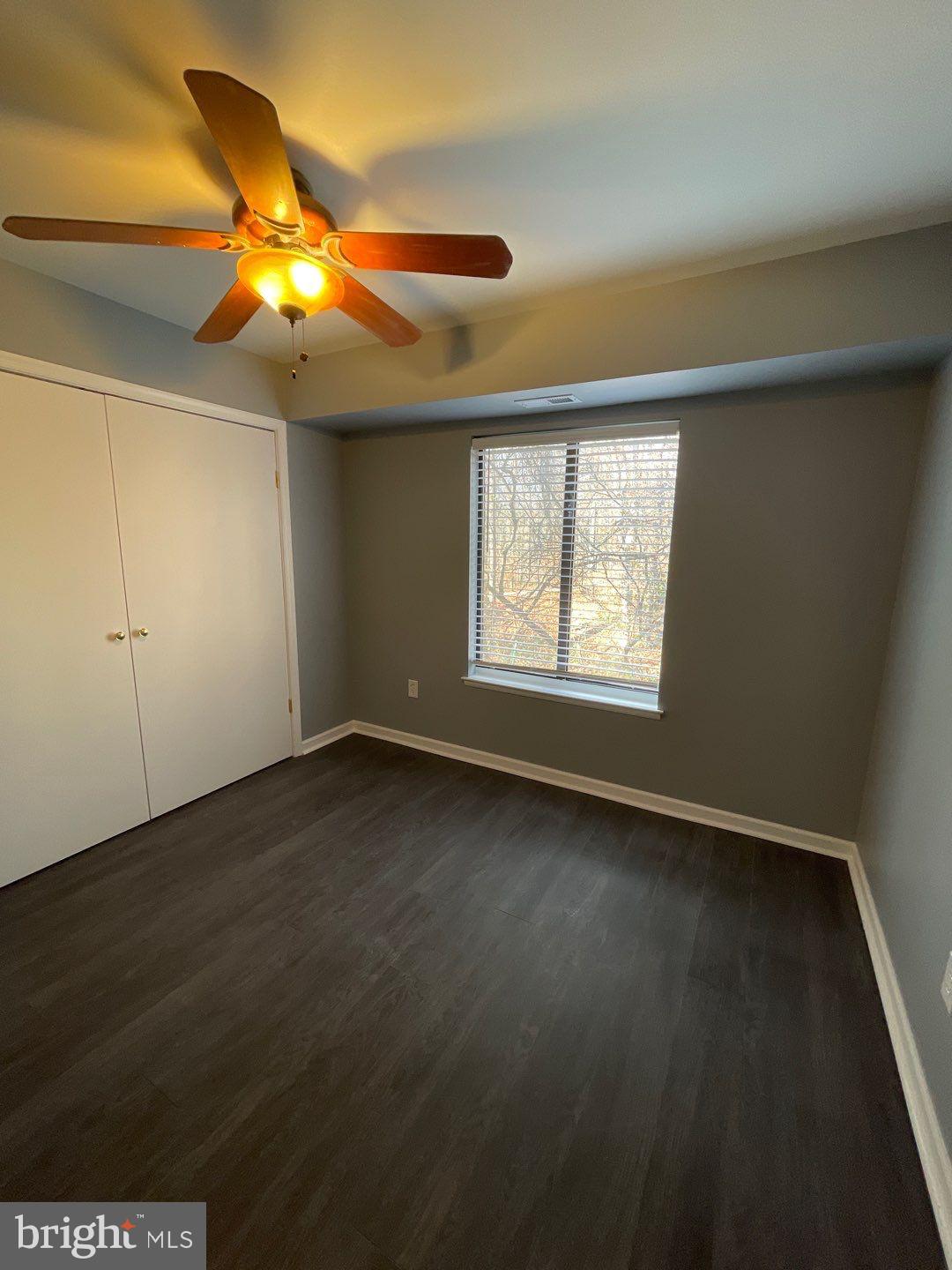 LONG REACH KNOLLS - Residential Lease