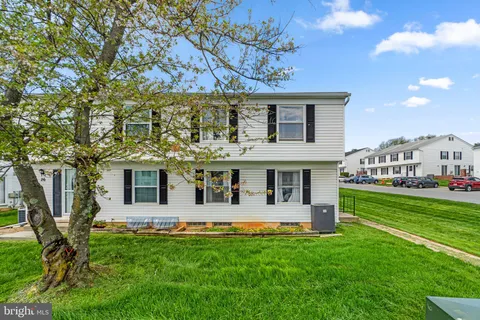 32 Coliston Road Unit B, Reisterstown, MD 21136 - MLS#: MDBC2120288