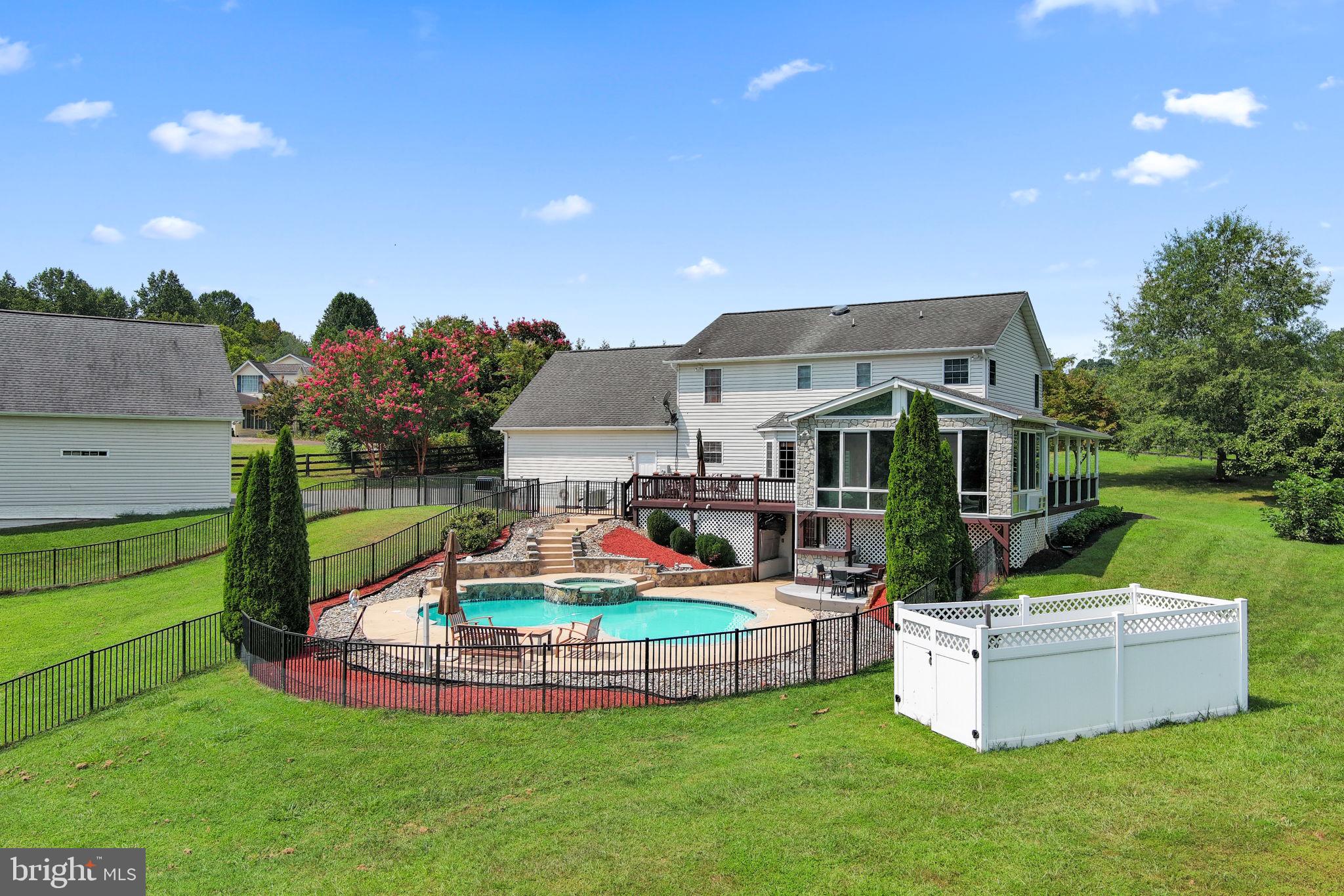 RIXEYVILLE LAKES - Residential