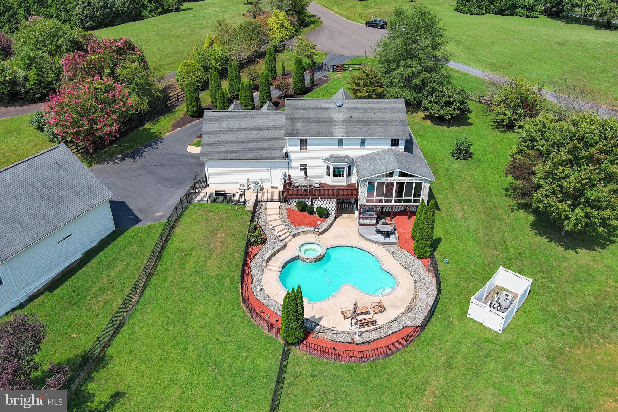 RIXEYVILLE LAKES - Residential