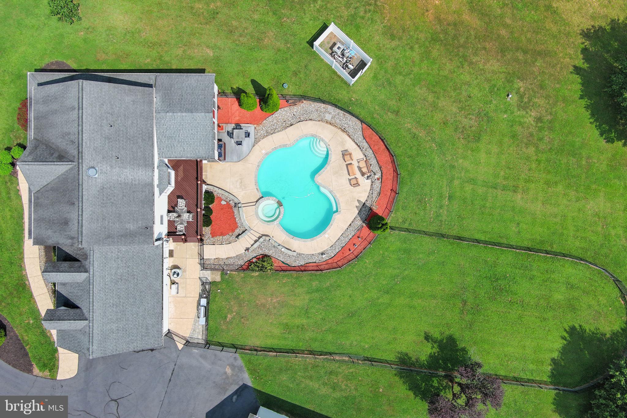 RIXEYVILLE LAKES - Residential