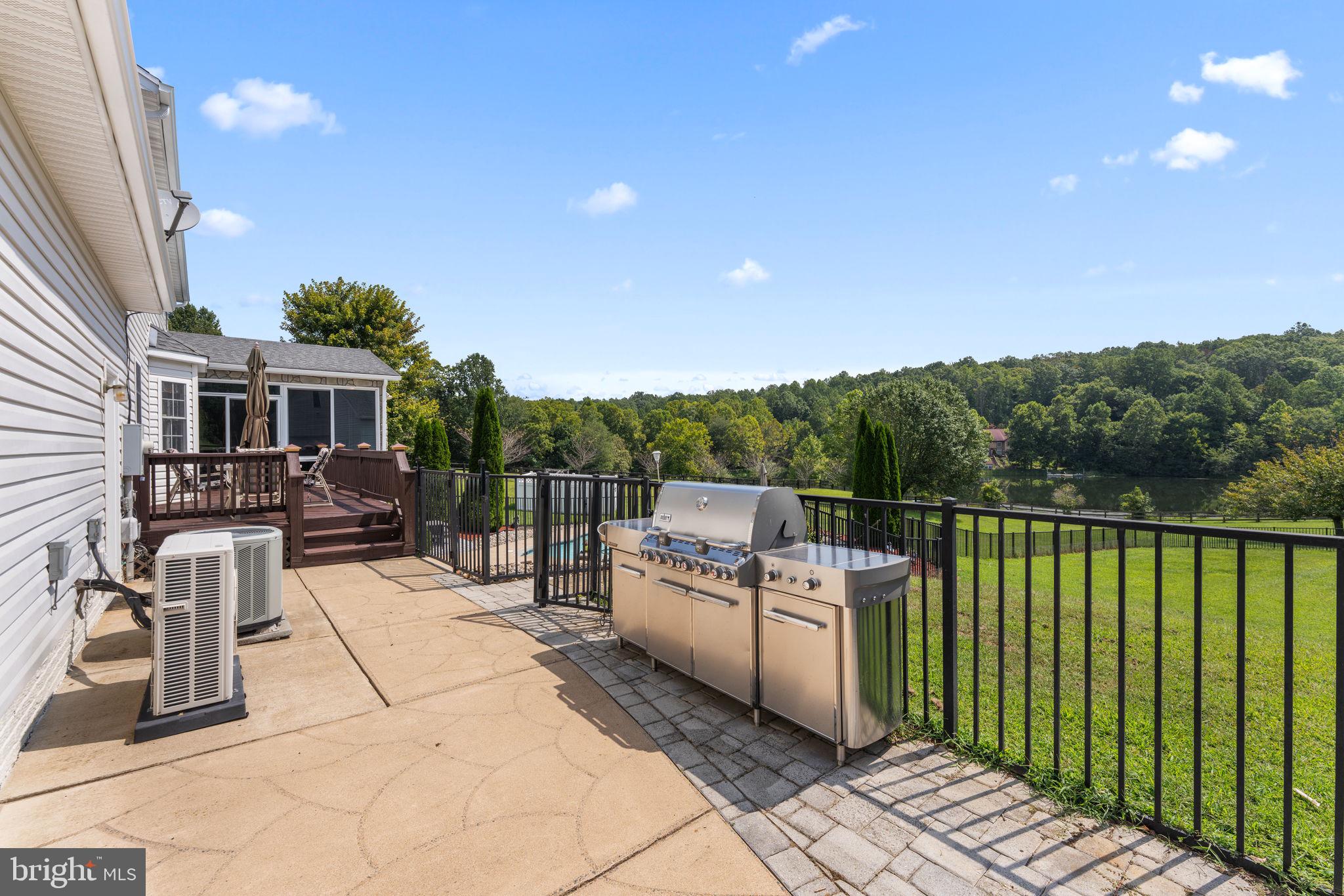 RIXEYVILLE LAKES - Residential