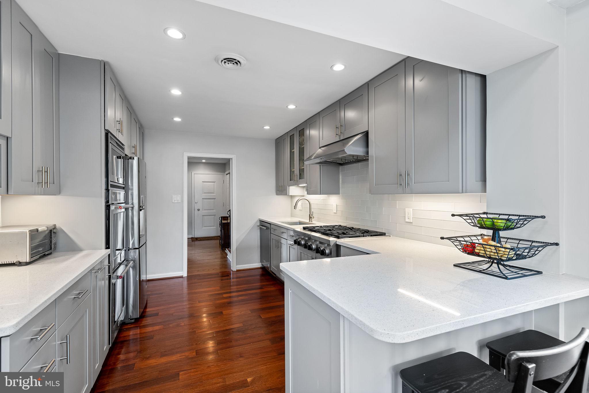 VARSITY PARK - Residential