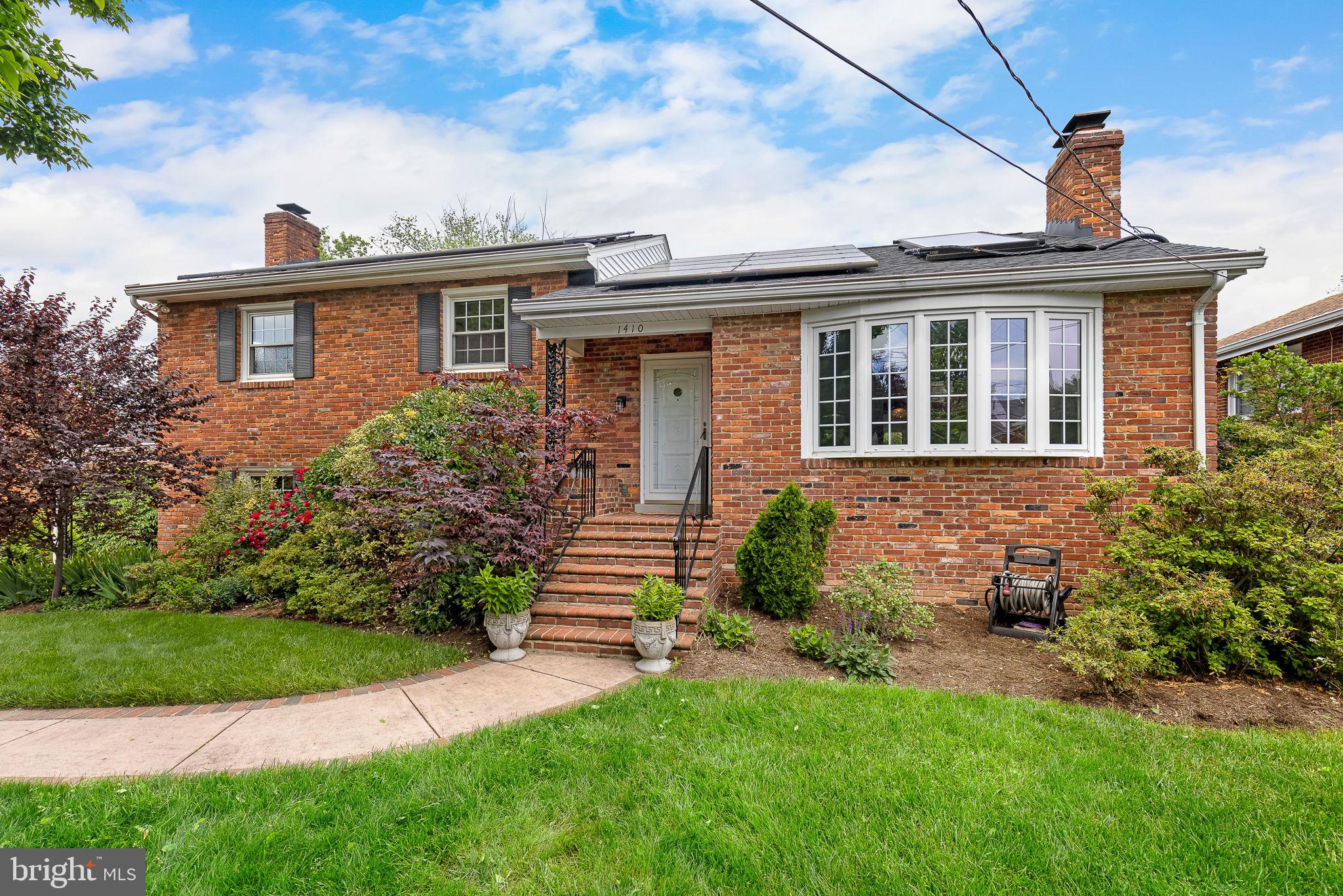 VARSITY PARK - Residential