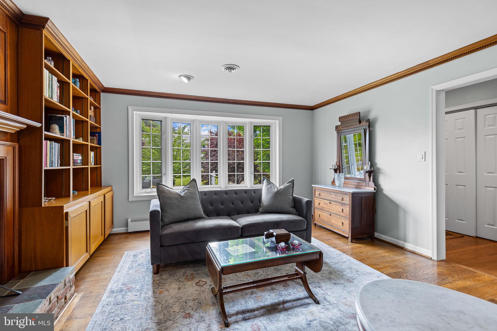 VARSITY PARK - Residential