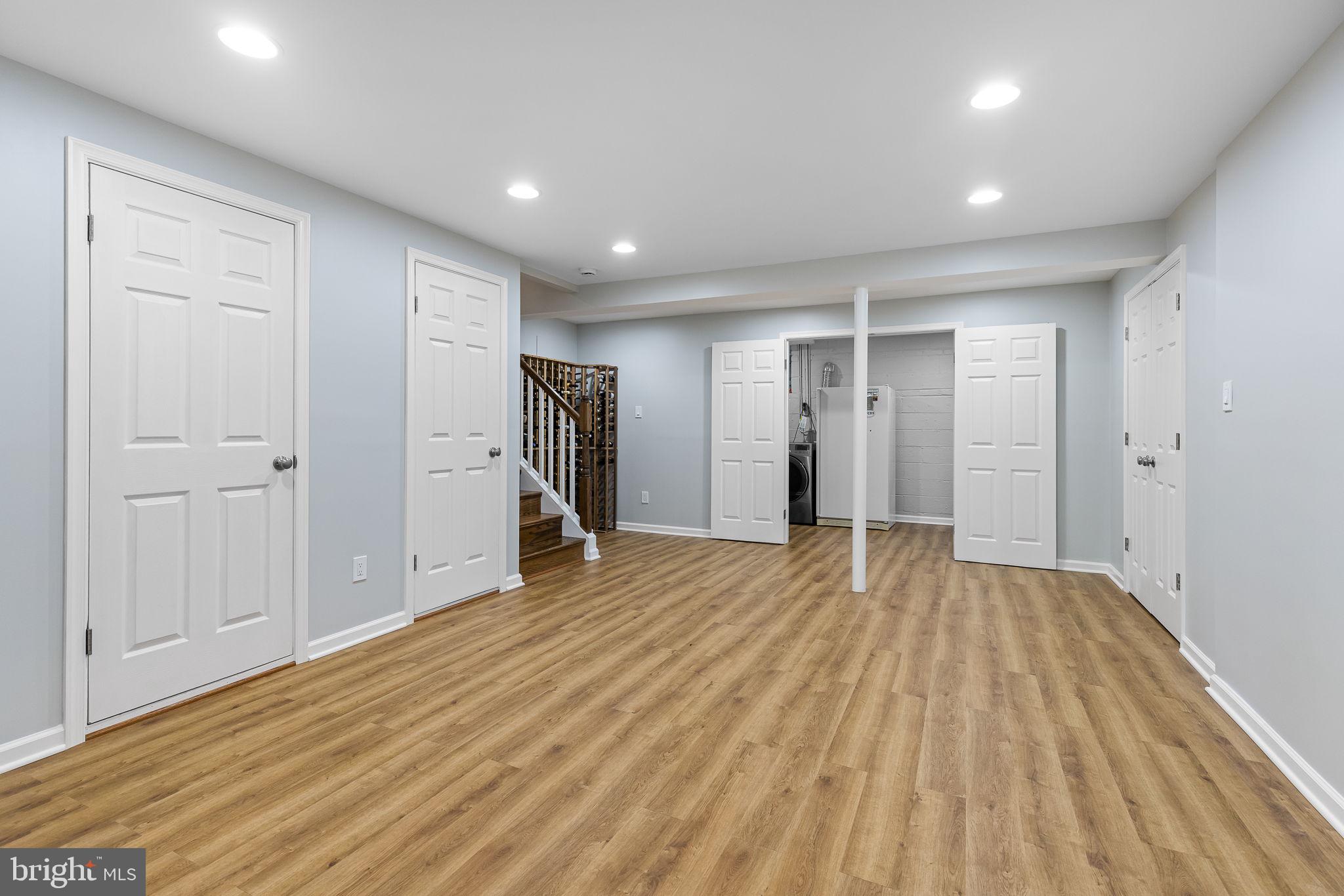 VARSITY PARK - Residential