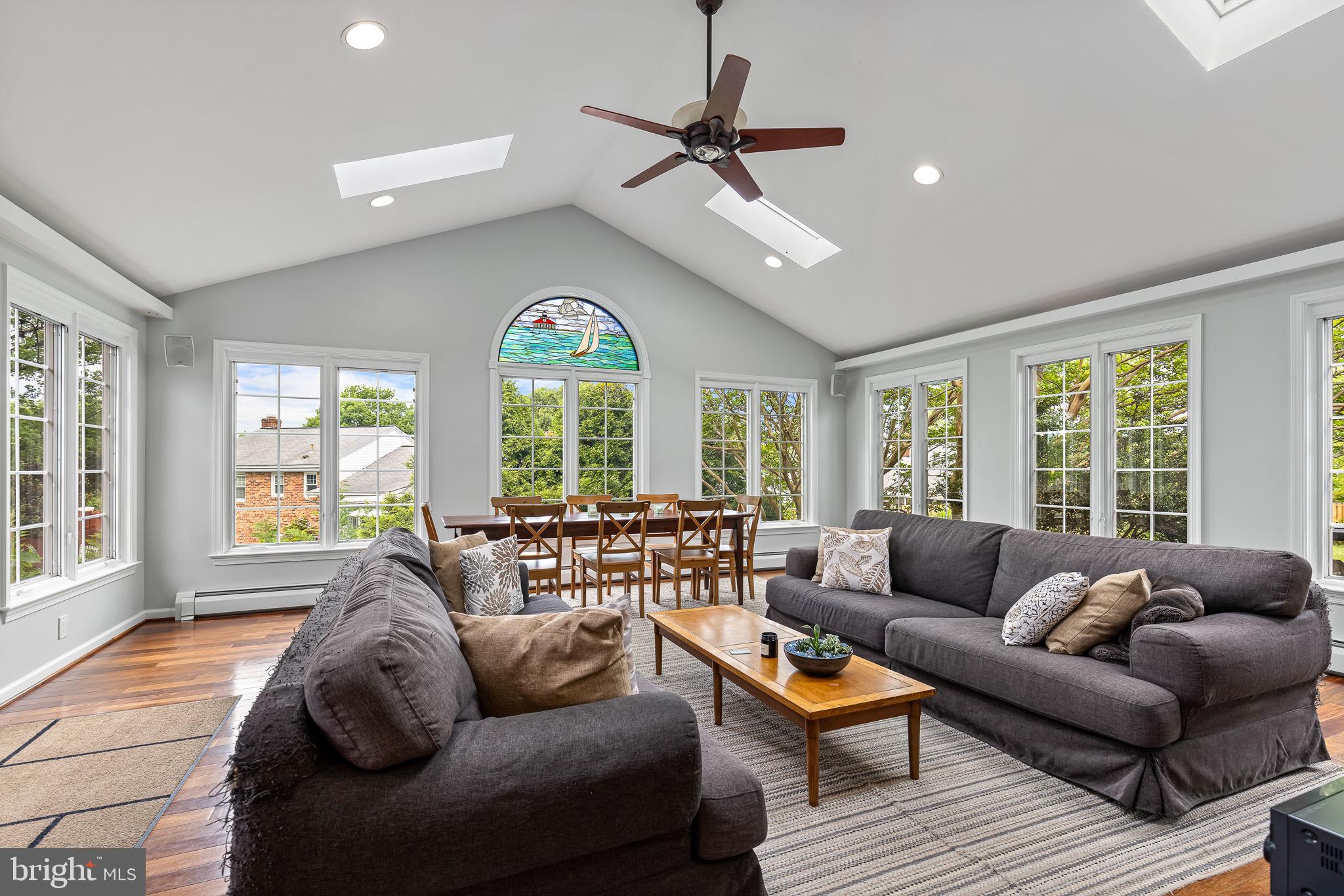 VARSITY PARK - Residential