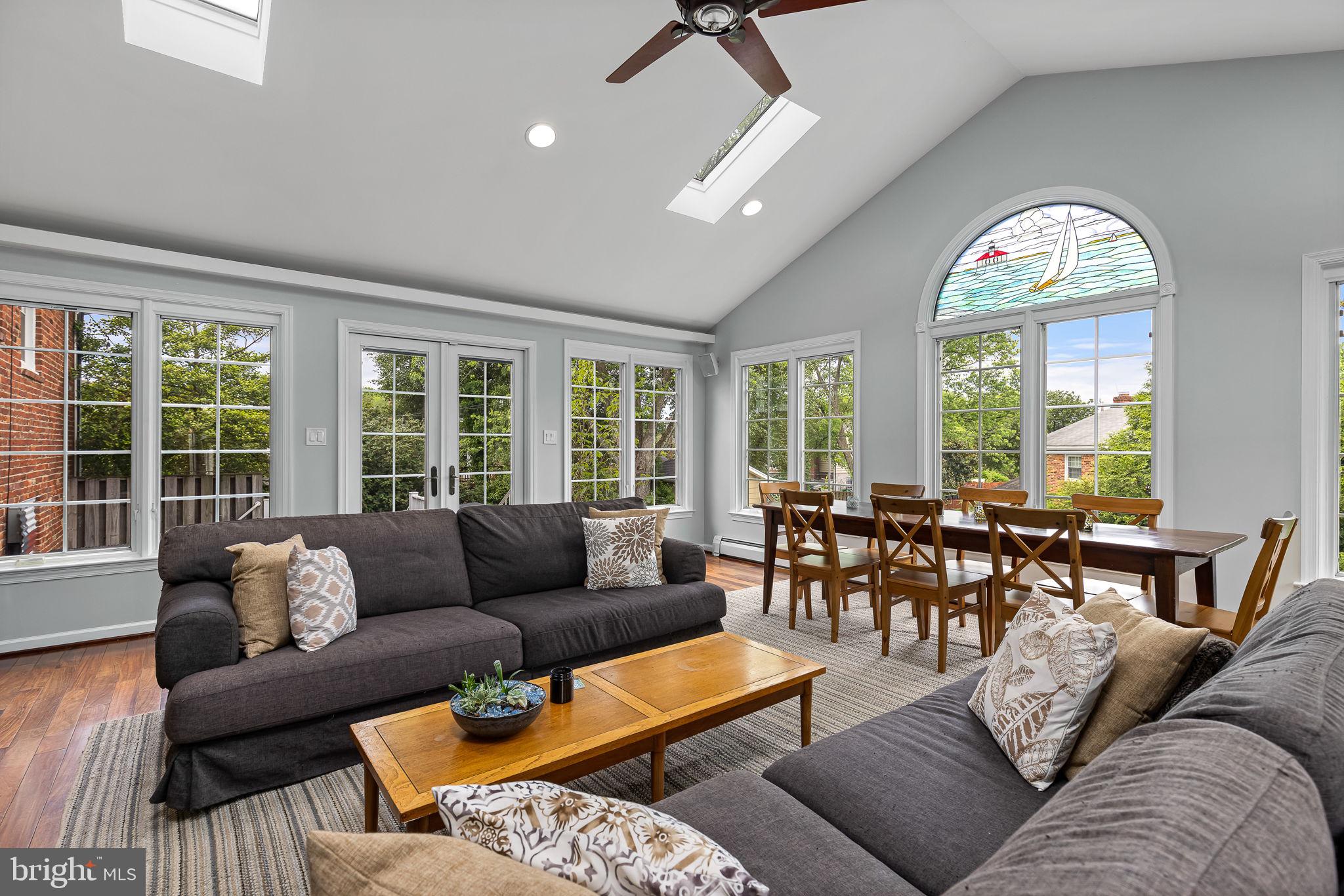 VARSITY PARK - Residential