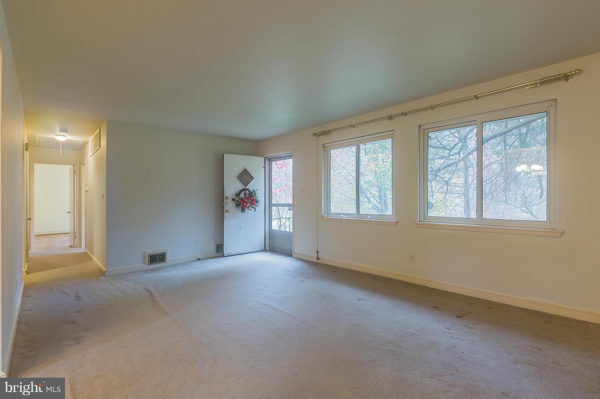 BROYHILL CREST - Residential