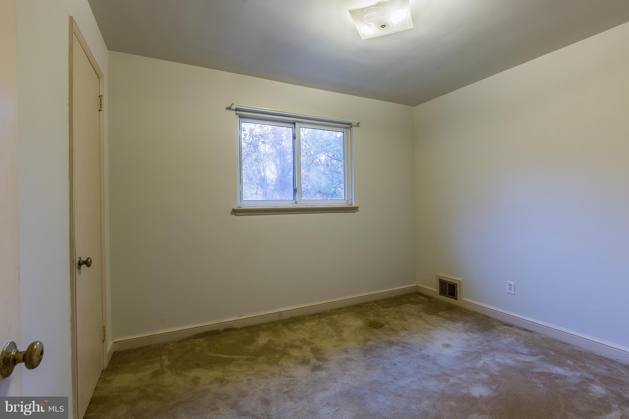 BROYHILL CREST - Residential