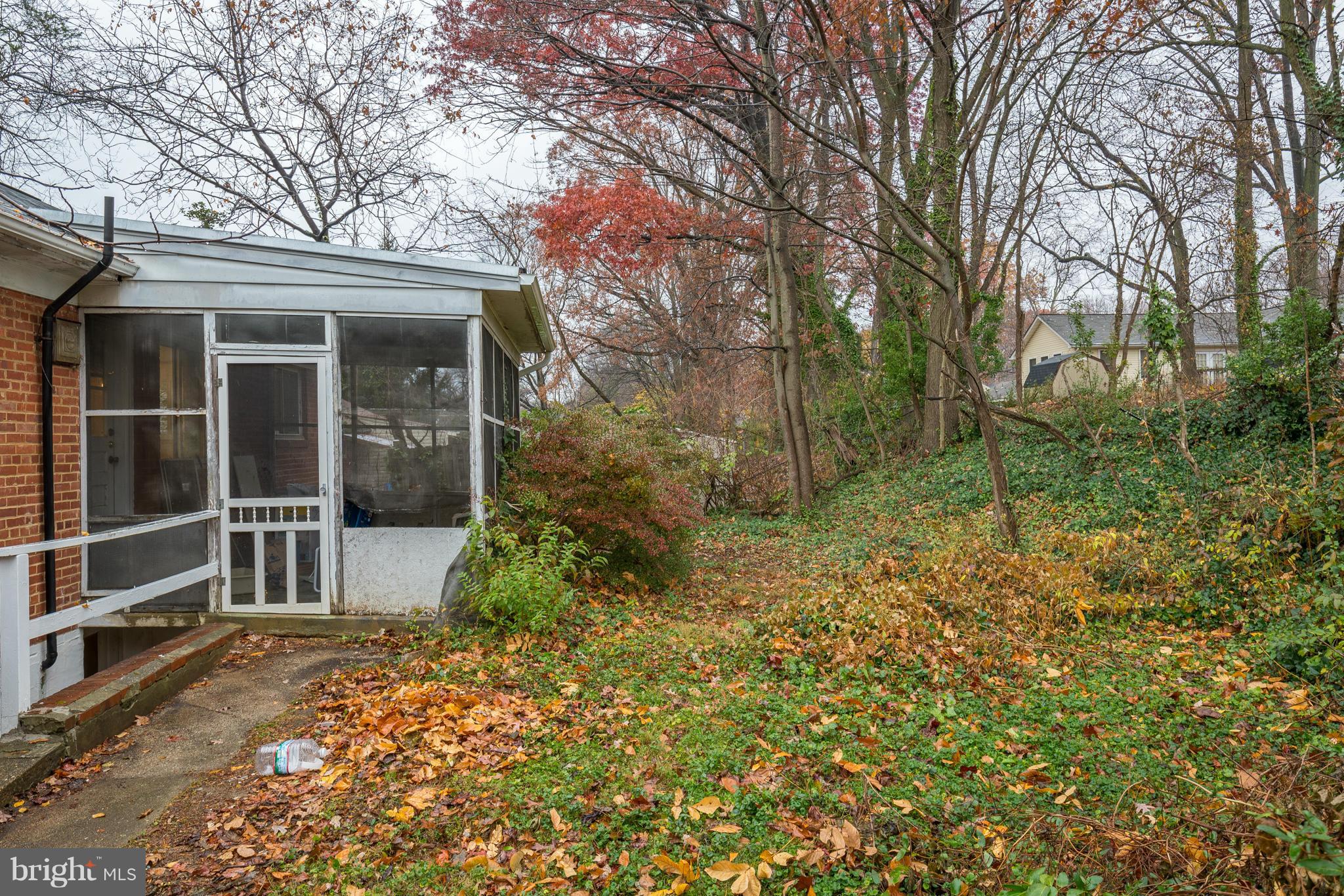 BROYHILL CREST - Residential