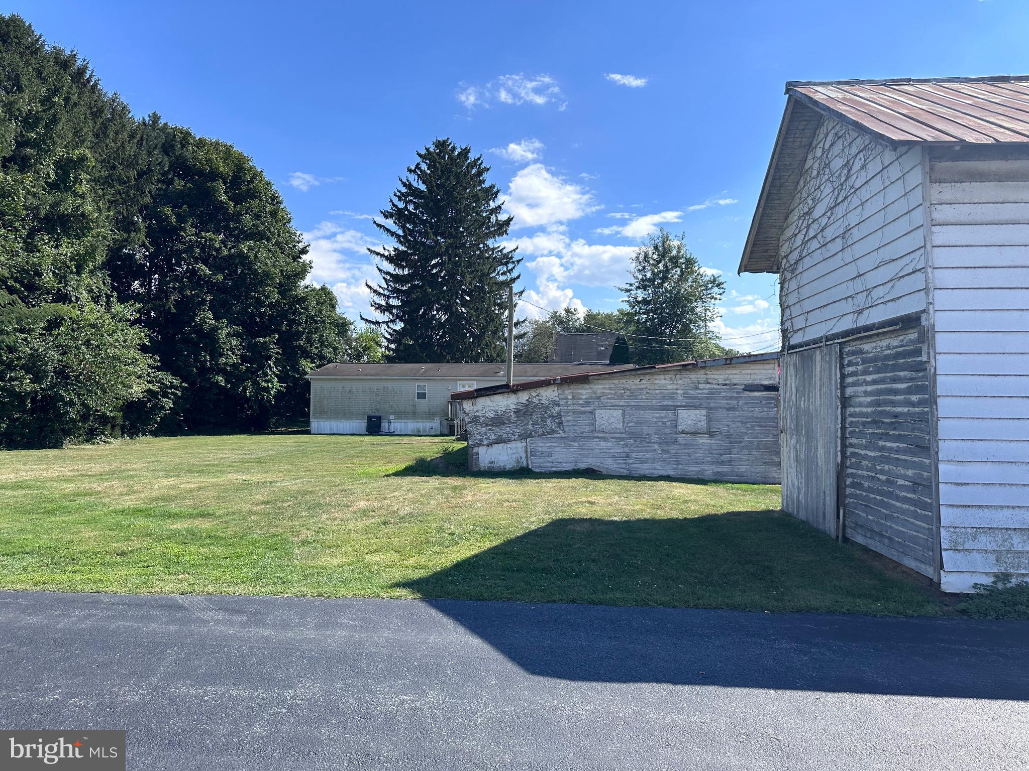 ETTERS - Commercial Sale