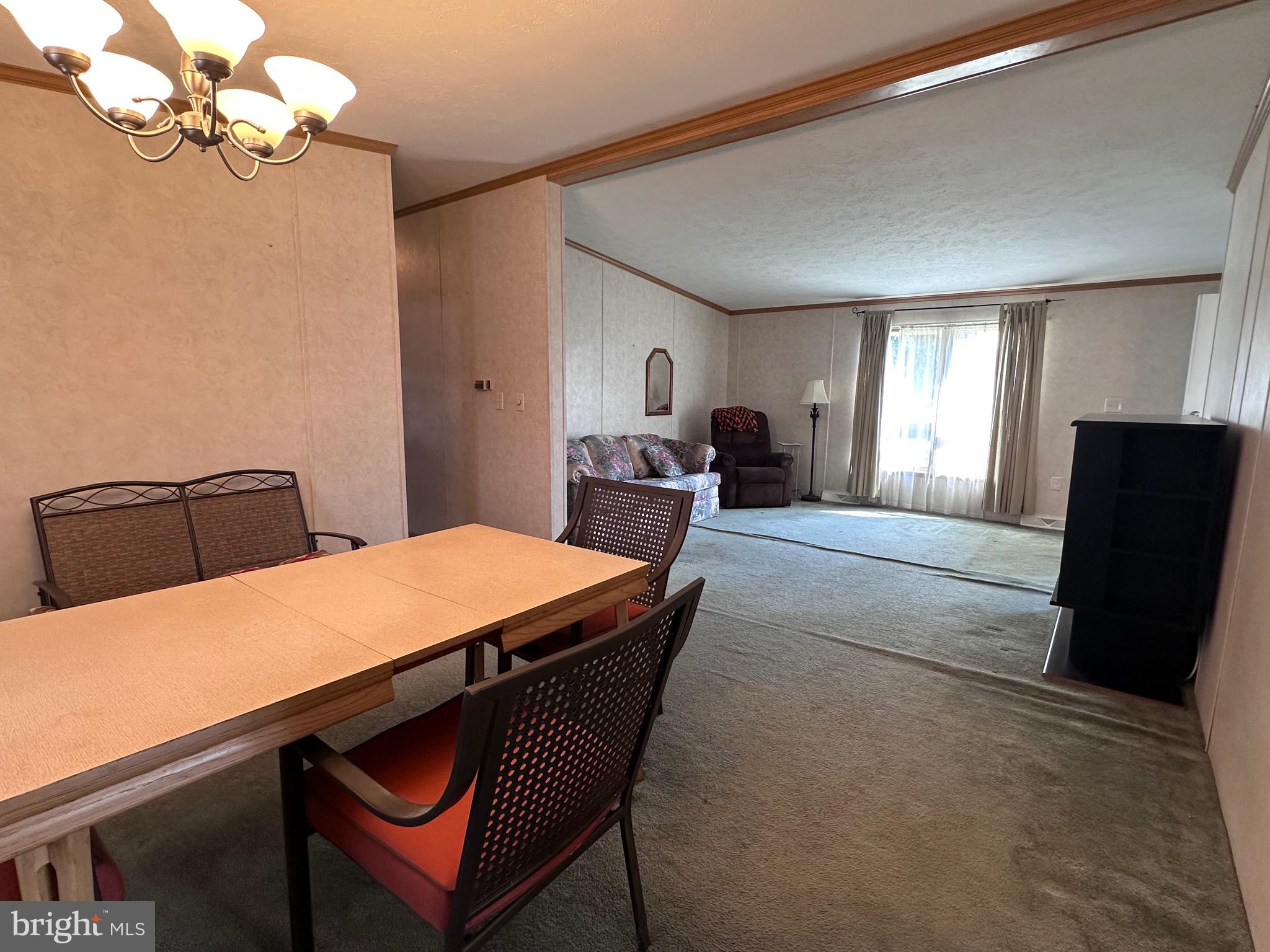 ETTERS - Commercial Sale