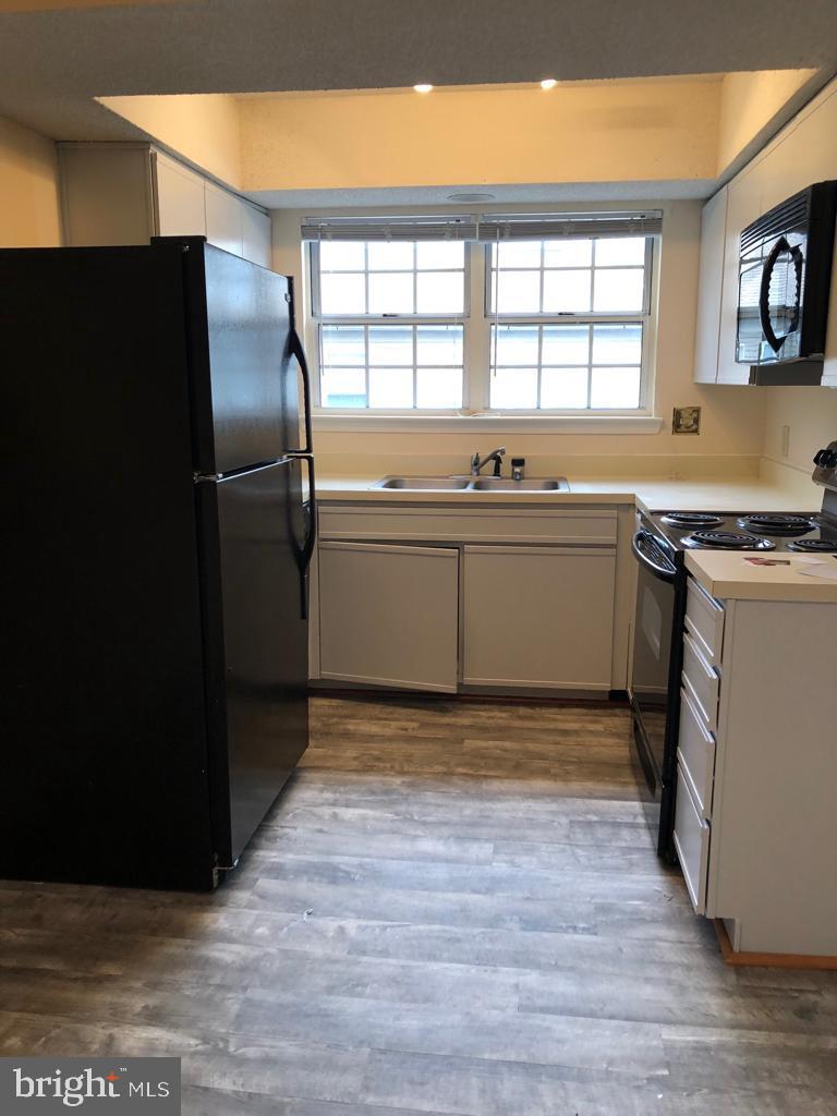 HEIGHTS AT PENDERBROOK - Residential Lease