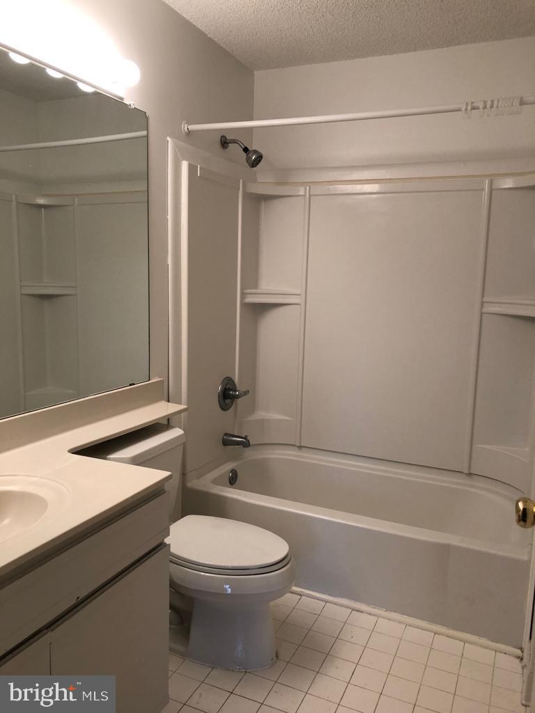 HEIGHTS AT PENDERBROOK - Residential Lease