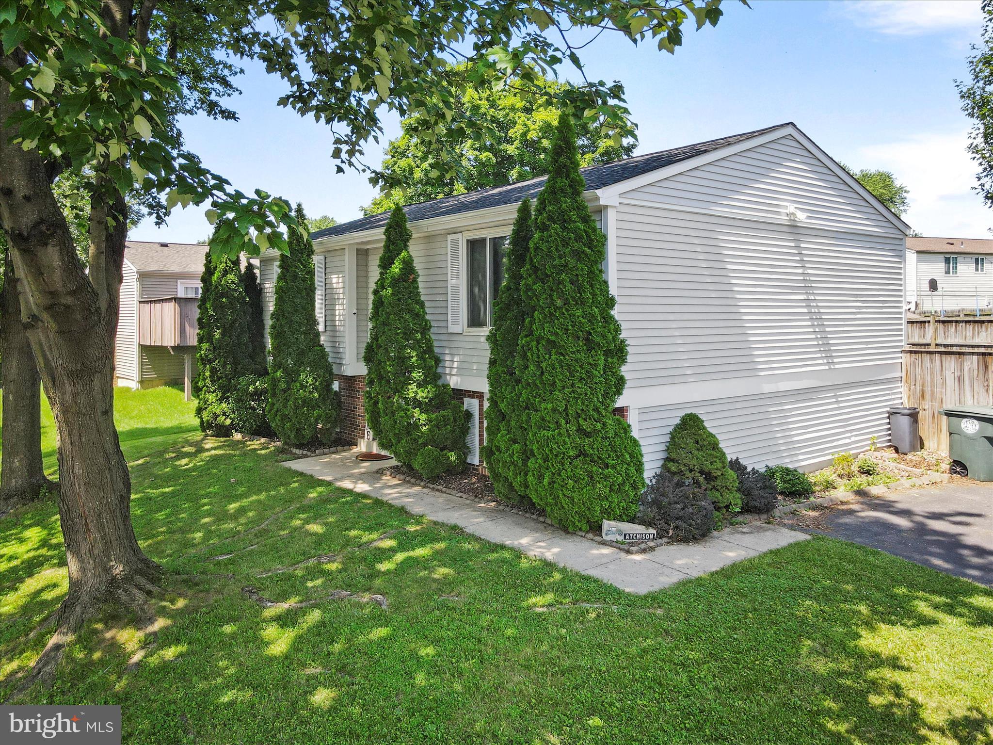 AMBER MEADOWS - Residential