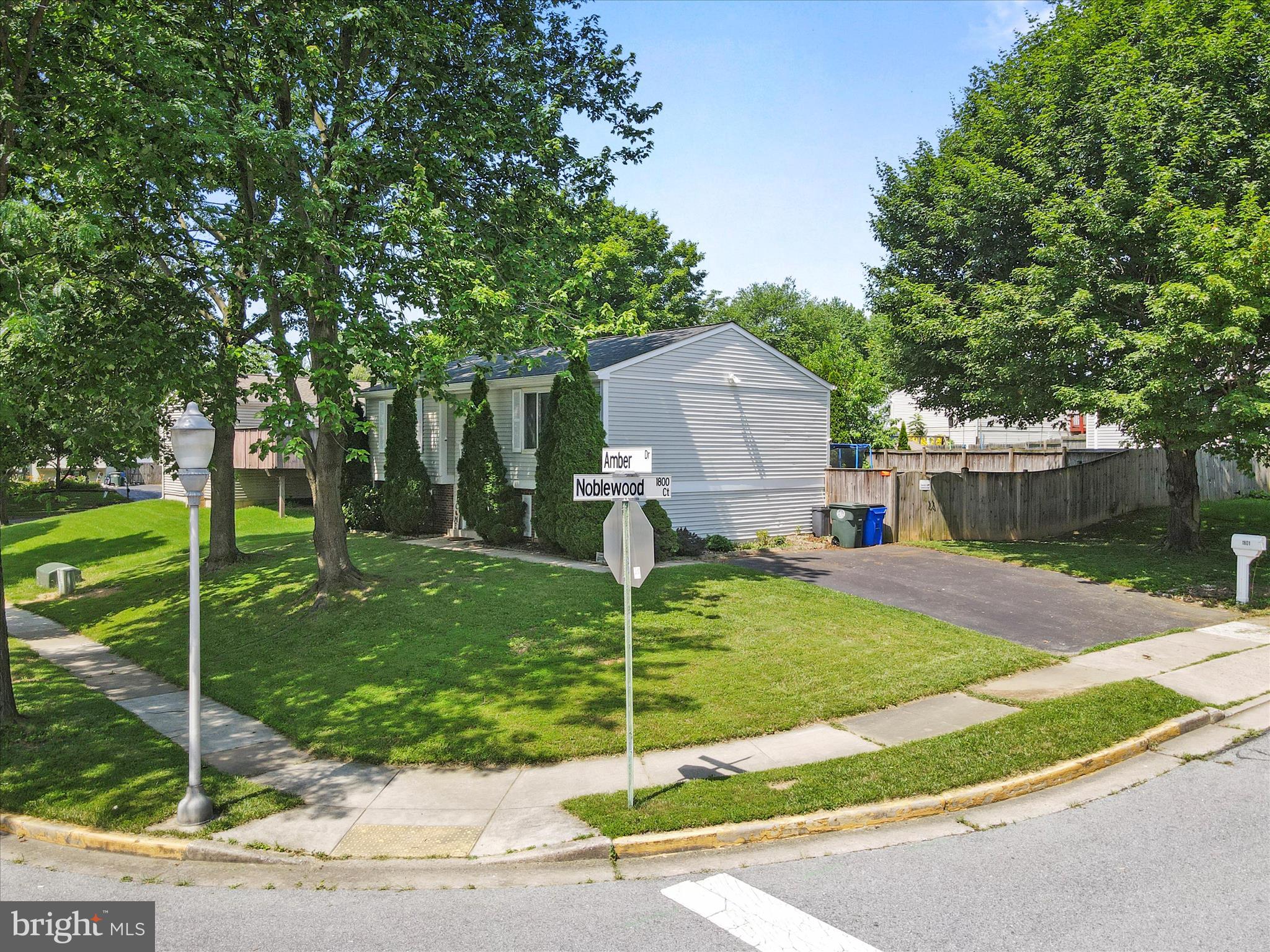 AMBER MEADOWS - Residential