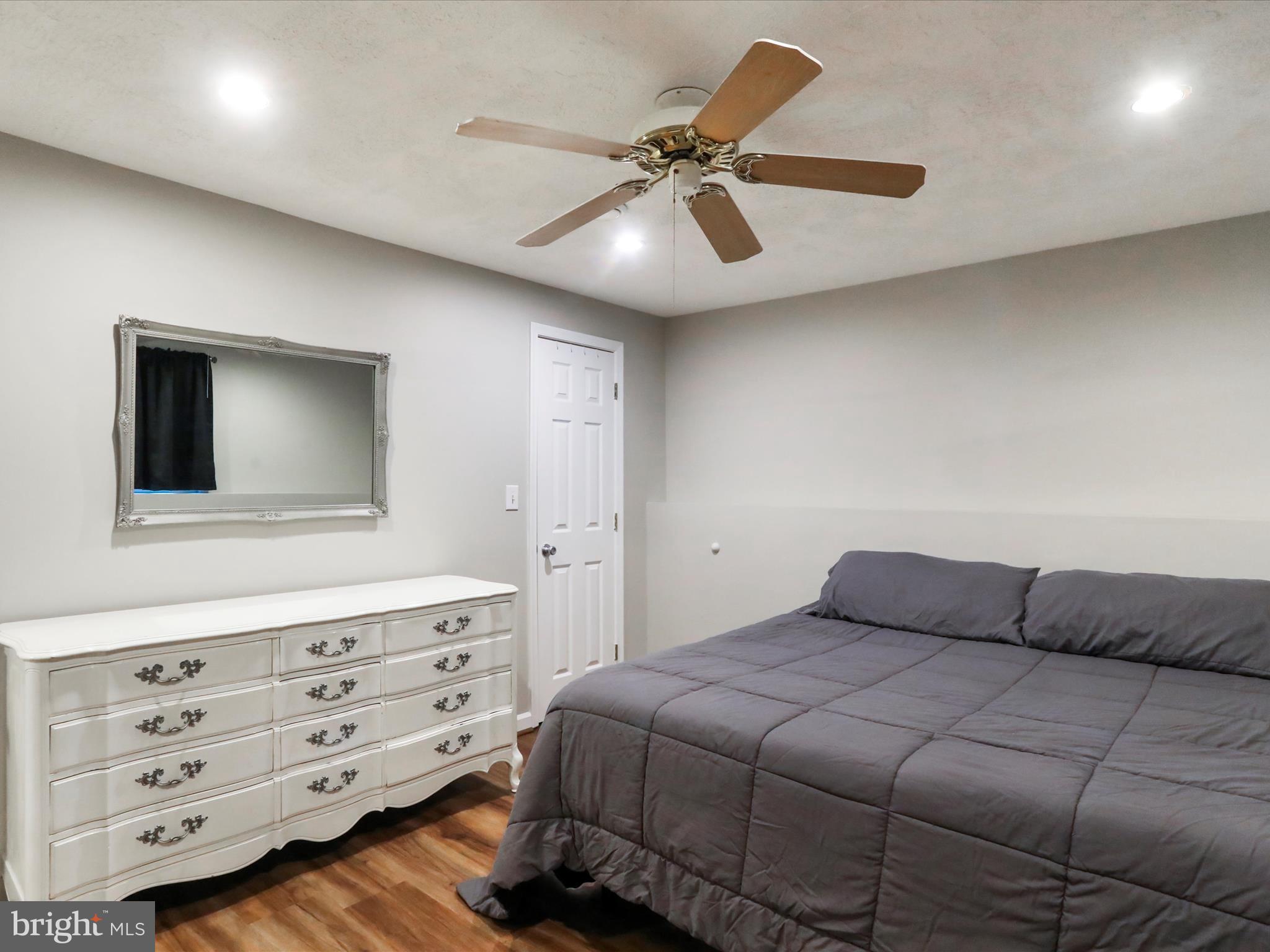 AMBER MEADOWS - Residential