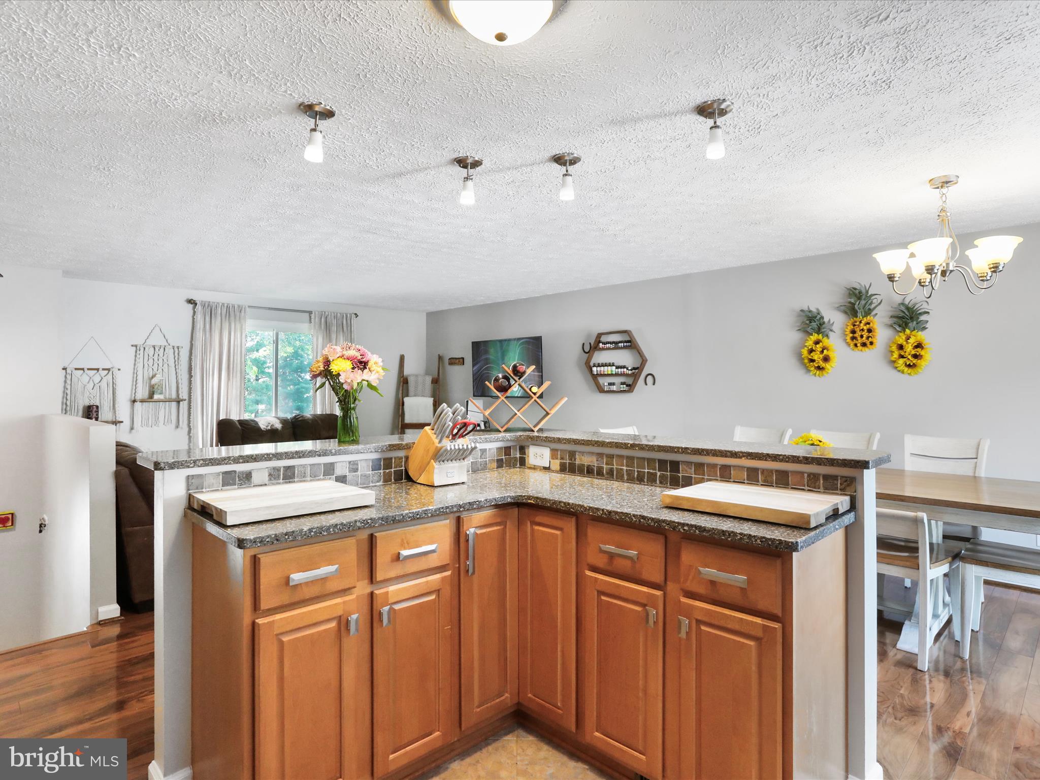 AMBER MEADOWS - Residential