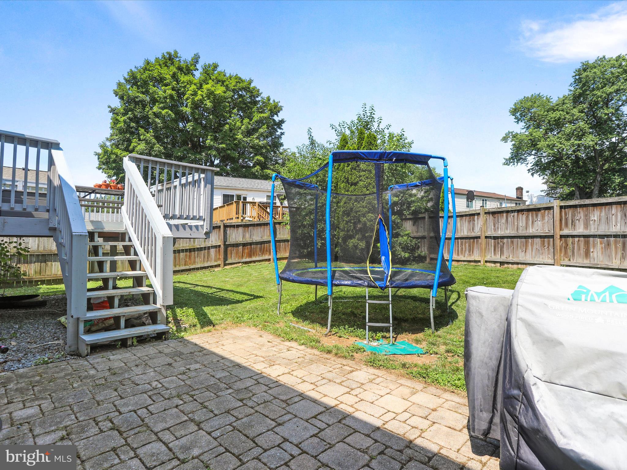 AMBER MEADOWS - Residential