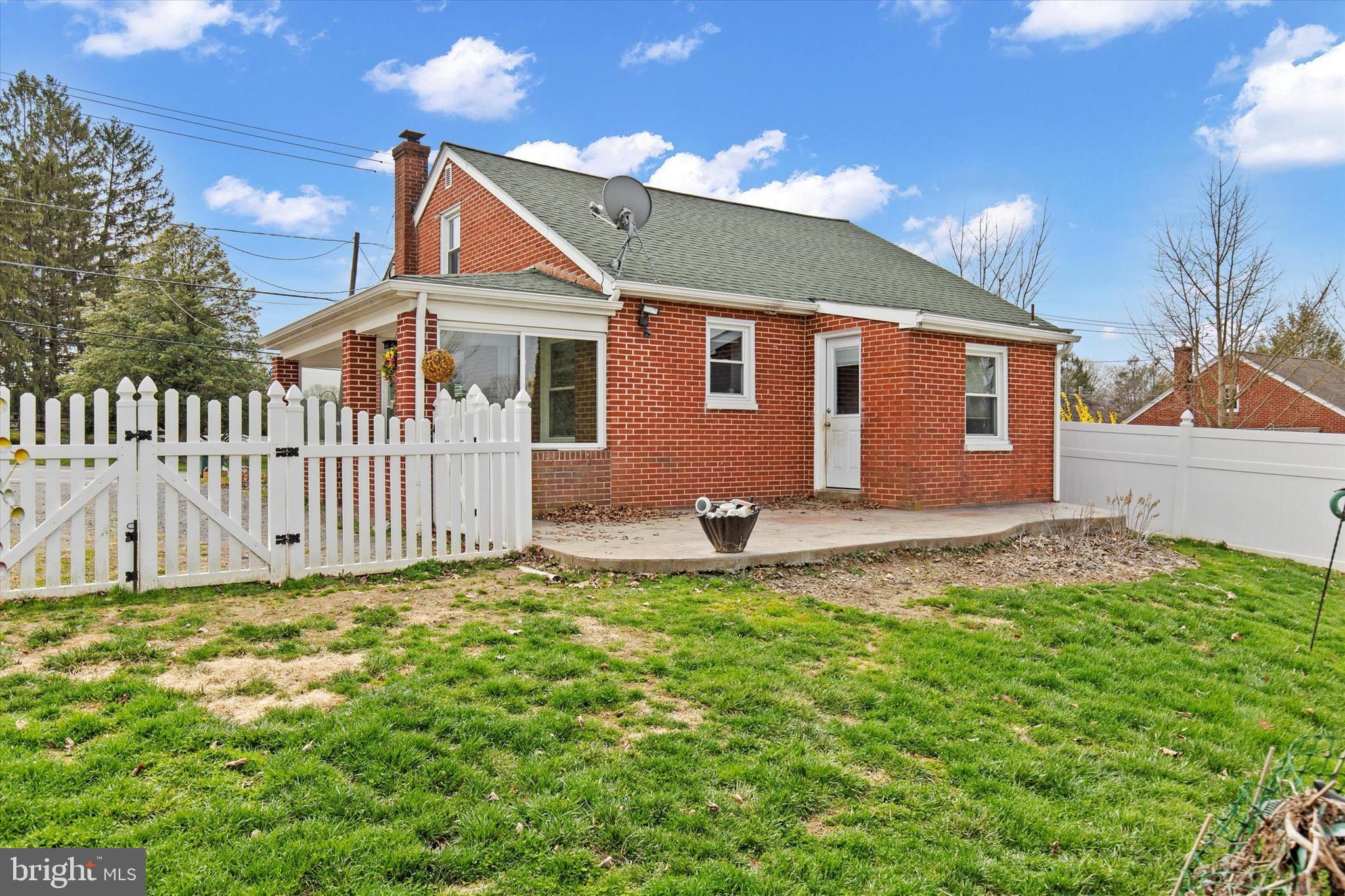 STRASBURG HISTORIC DIST - Residential