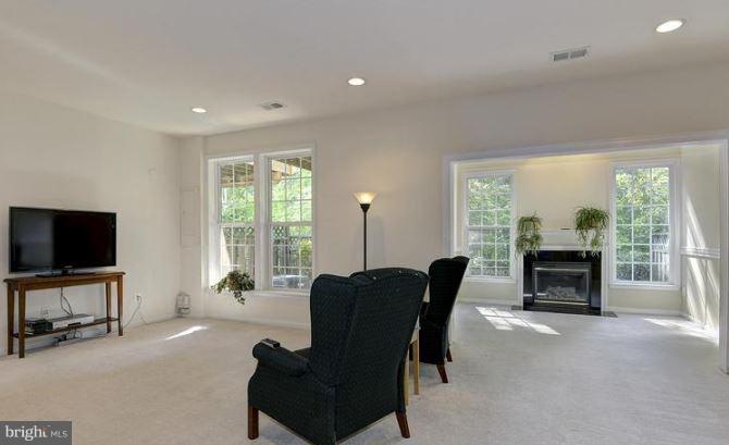 STONE RIDGE NORTH - Residential Lease