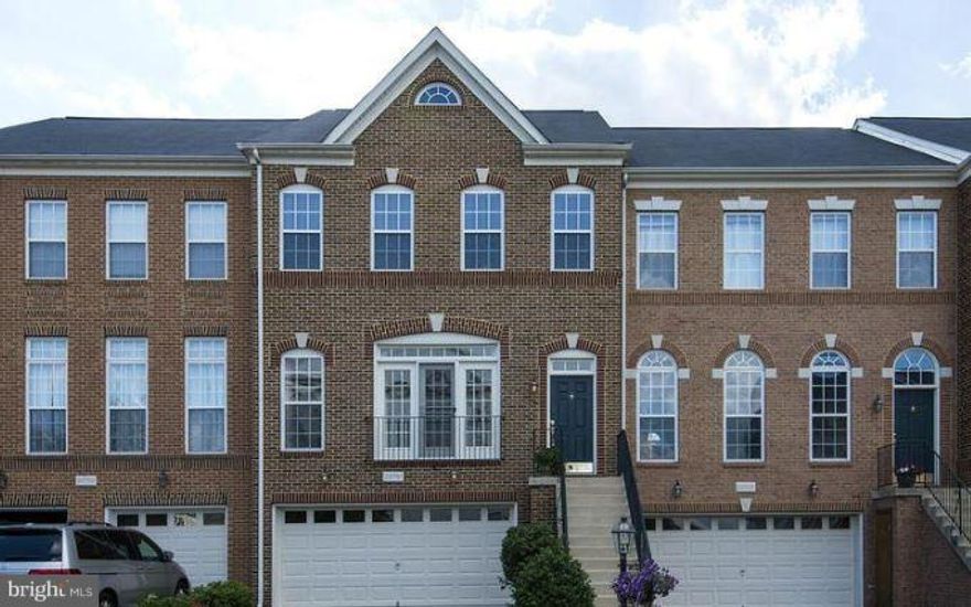 Elegant & Pristine home on best street in Stone Ridge! 3 level Bump out*Gourmet kit w/upgrd cab/corian/SS *Custom blinds/*Lux Master suite w/3 WIC,garden tub*Upgrd tile/showers/cab/counters  all baths*9'   ceilings all lvl*HW Floors in Kitchen/Sun Room*Wet bar & Gas FP in LL, hardwood on mail level *Huge Garage *Premium Lot-Backs to 250' of woods. Deck & landscaped yard. 5 min walk to everything!