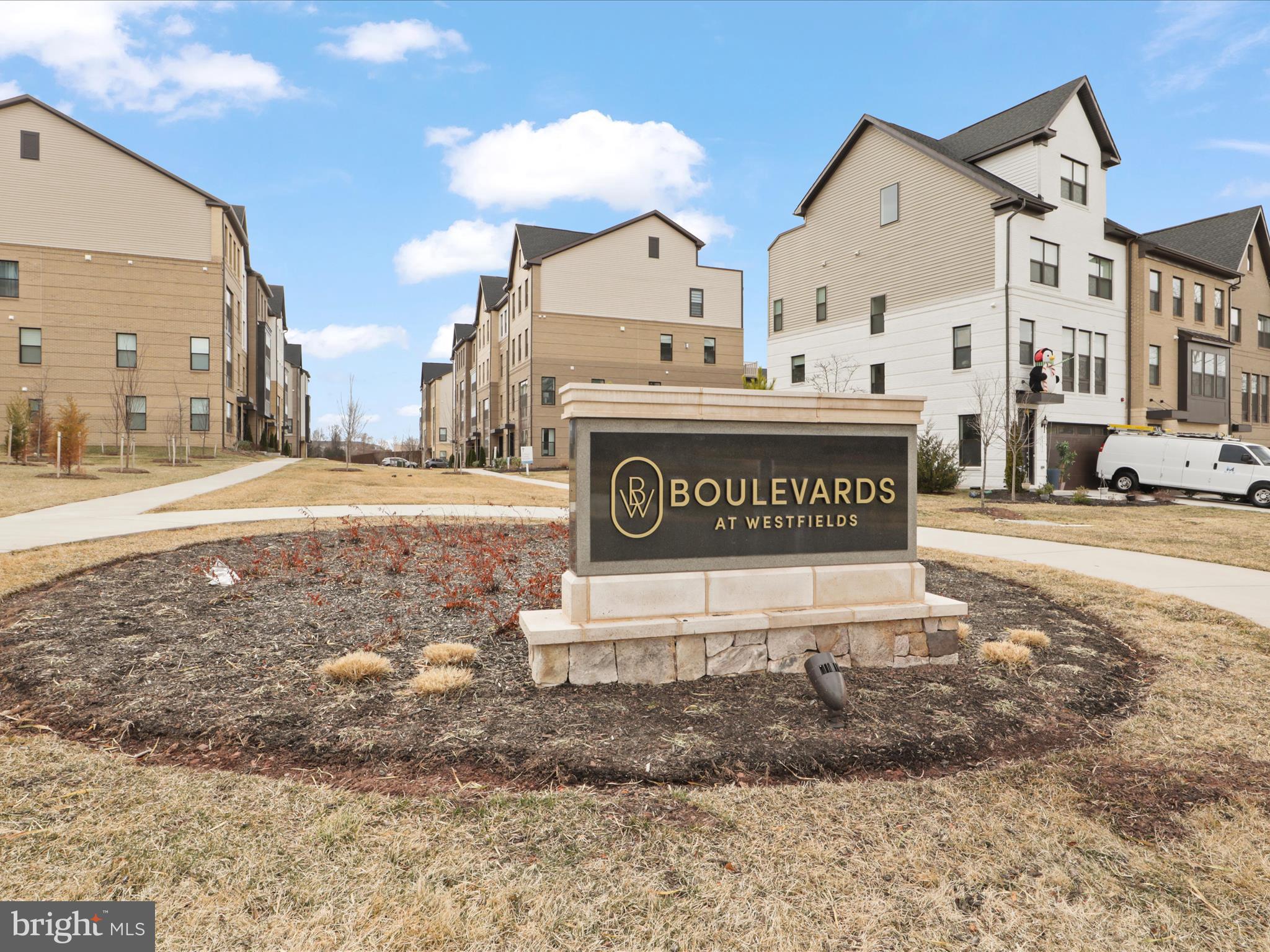 4923 LONGMIRE WAY 120