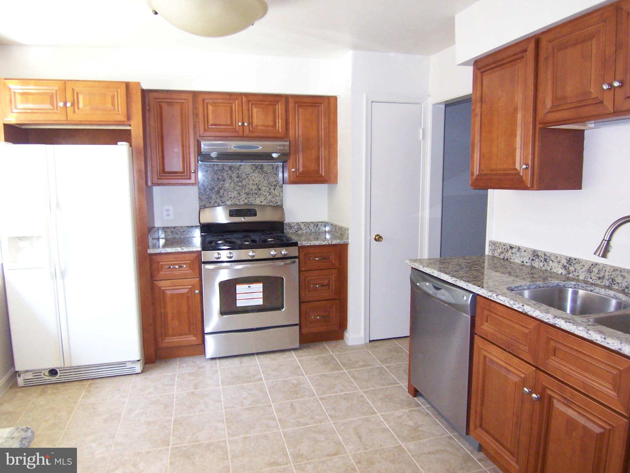 TYSONS MANOR - Residential Lease