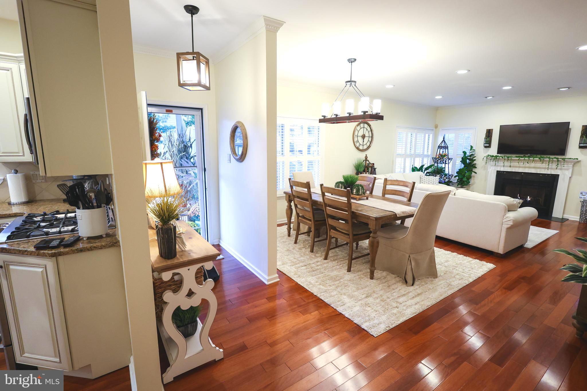 BROOKSTONE - Residential