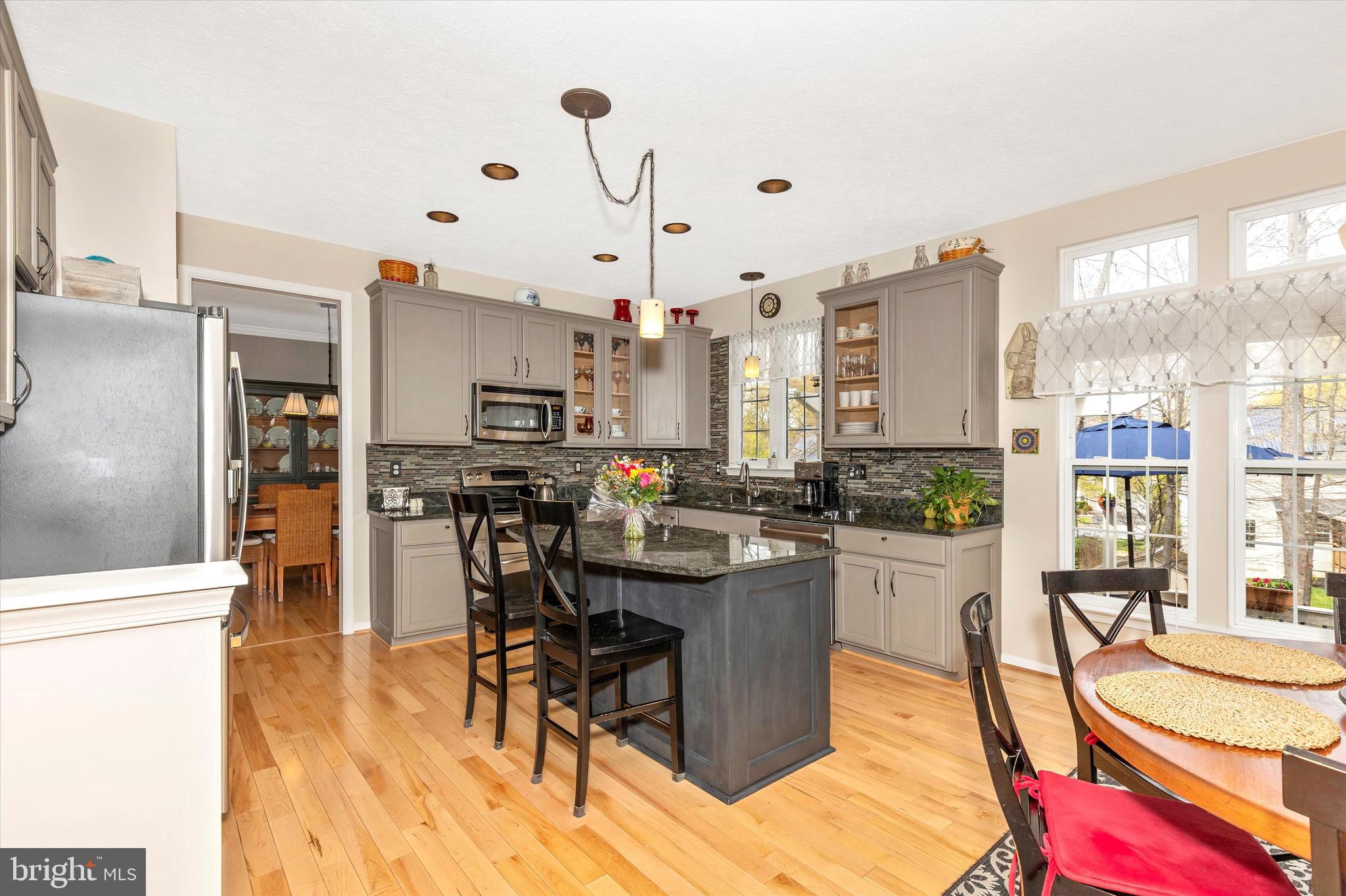 SPRING RIDGE - Residential