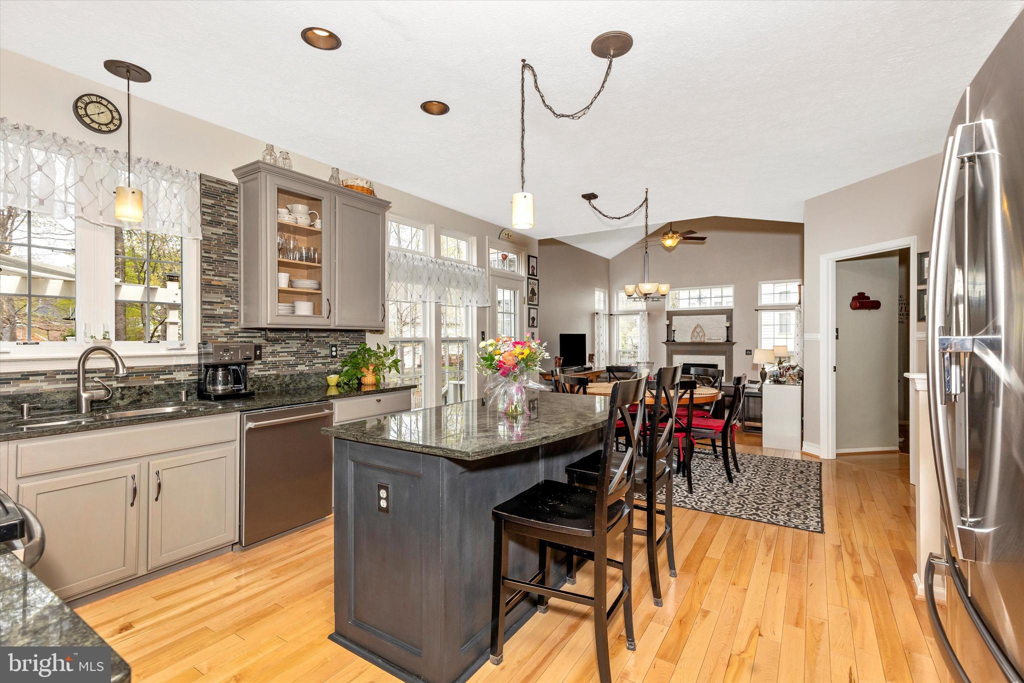 SPRING RIDGE - Residential