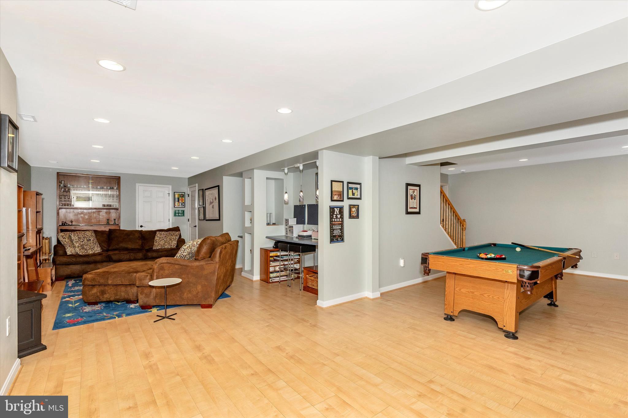 SPRING RIDGE - Residential