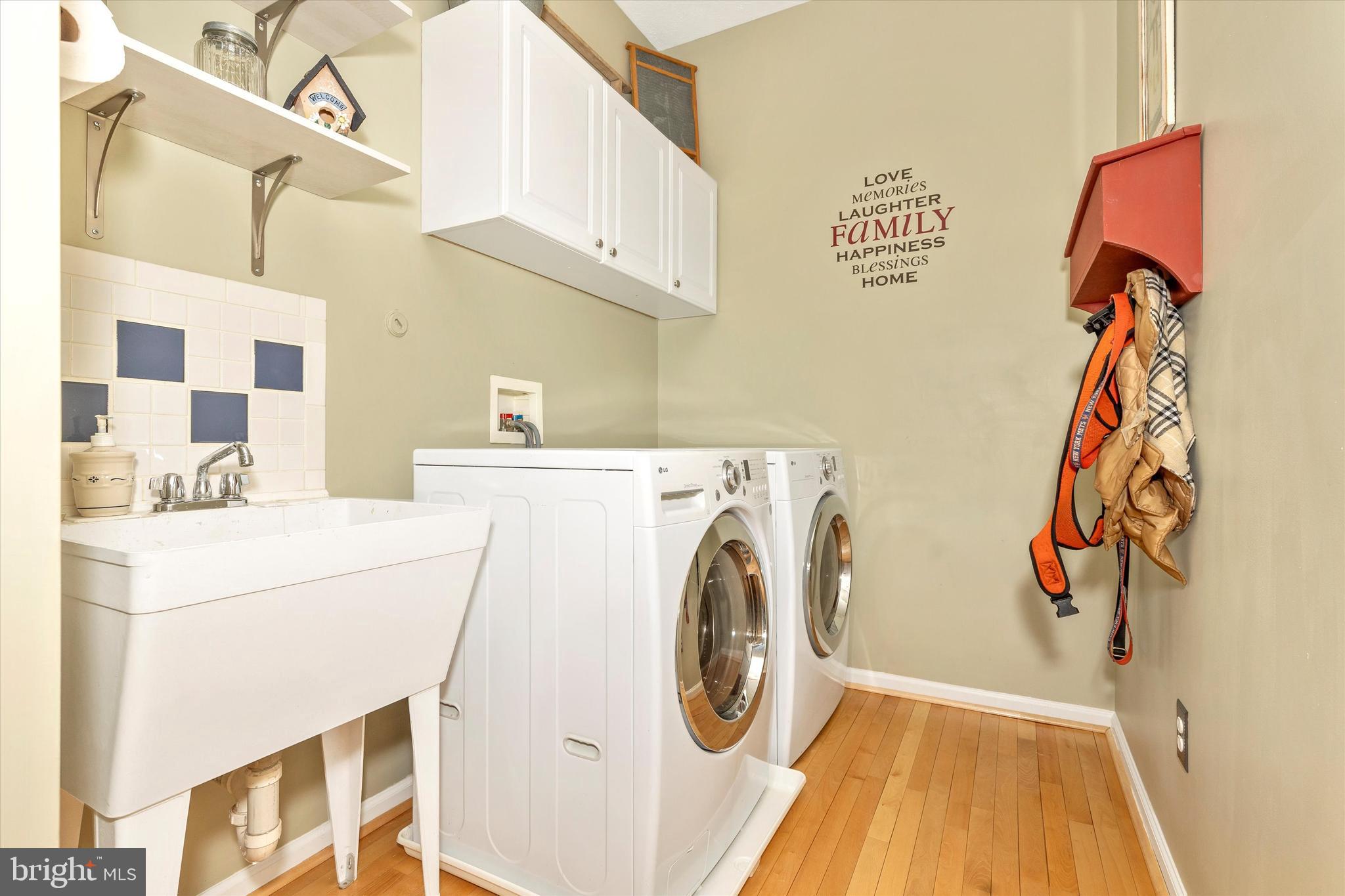 SPRING RIDGE - Residential