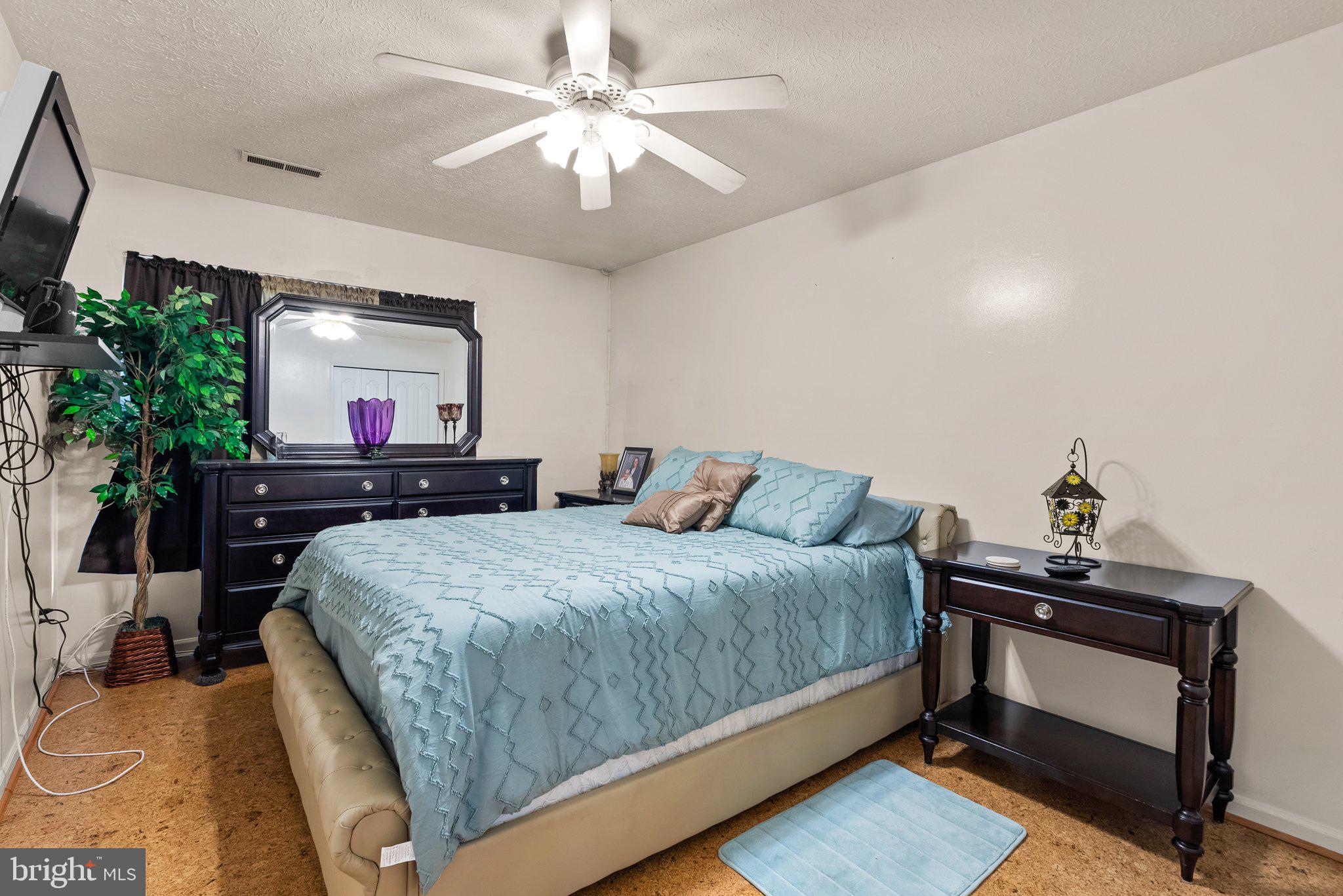 GLENSFORD CONDO - Residential