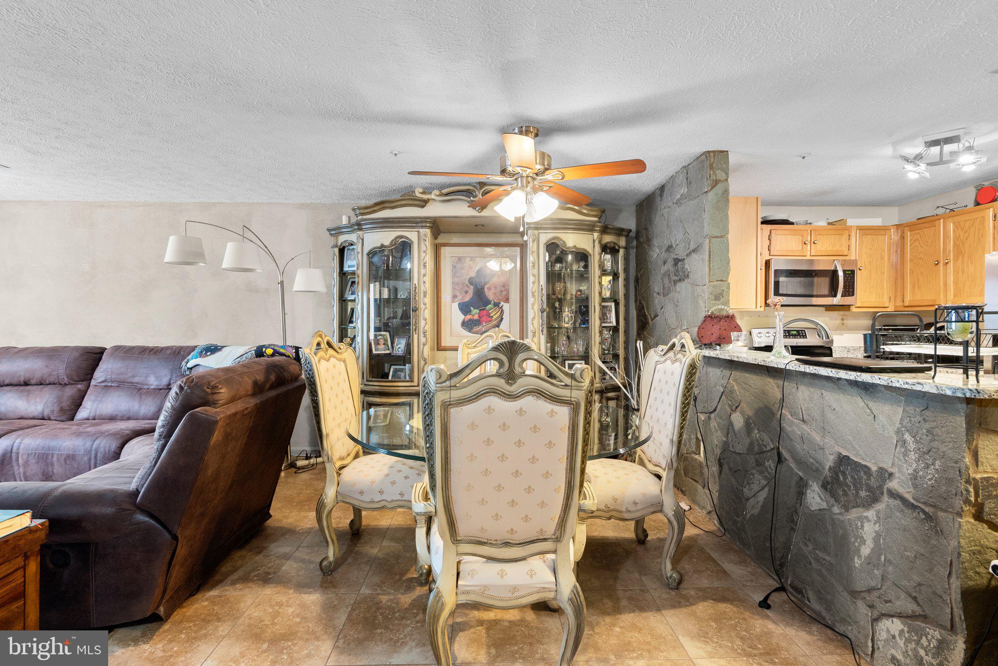 GLENSFORD CONDO - Residential