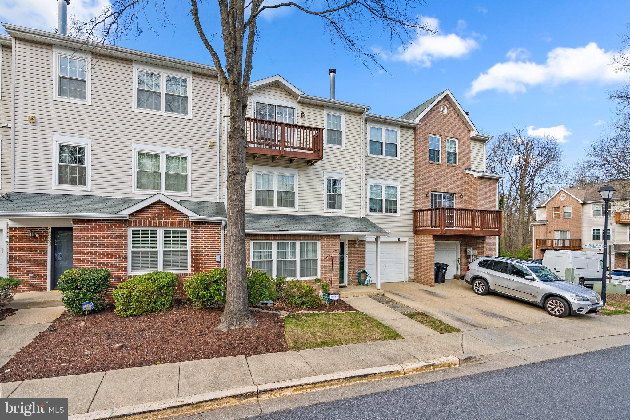 GLENSFORD CONDO - Residential