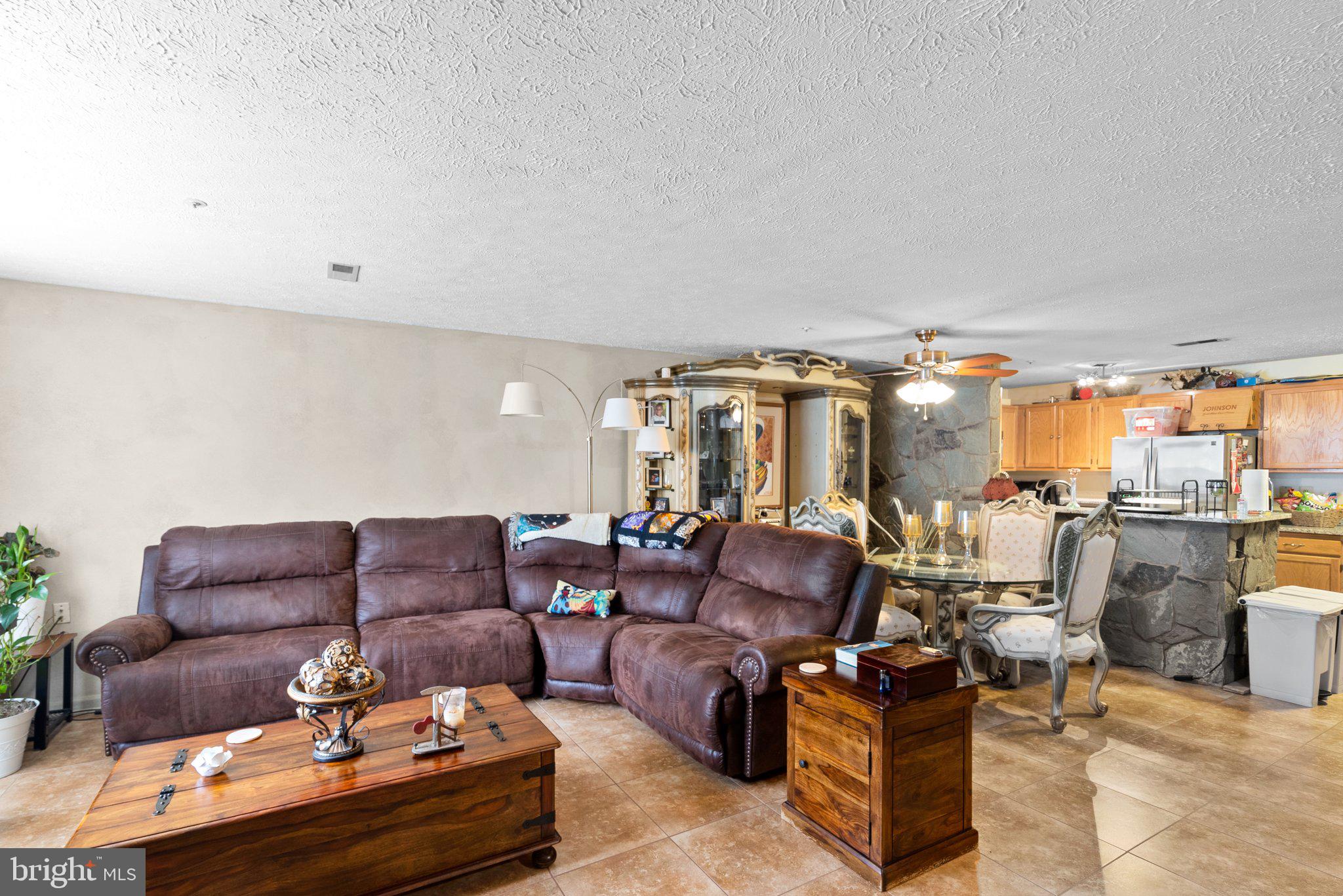 GLENSFORD CONDO - Residential